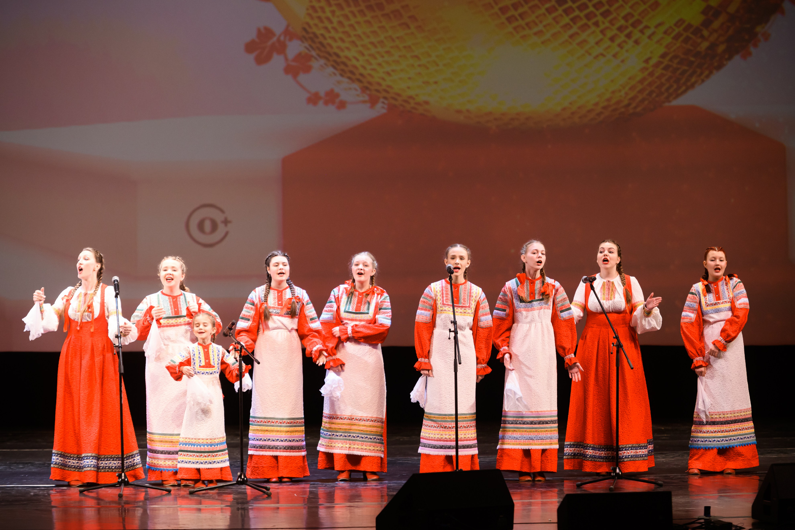 23 апреля, часть 1, БКЗ Октябрьский, г. Санкт-Петербург. Золотое яблочко