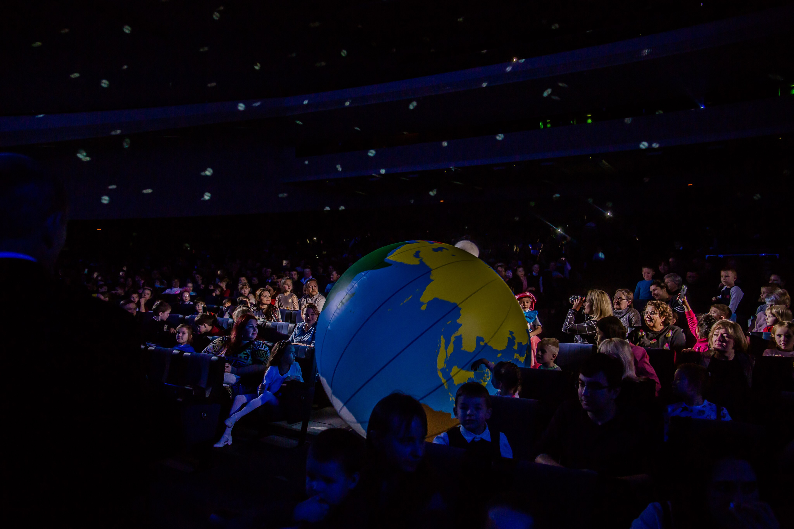 Репортаж — детская елка в БКЗ. Свадебный и семейный фотограф в Санкт-Петербурге Макеева Наталья