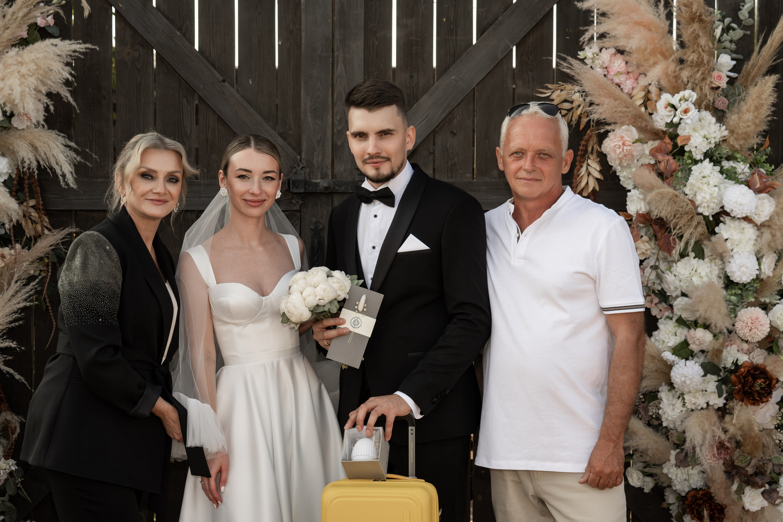 2024. Богдан и Ирина. Свадебный и семейный фотограф в Москве и Европе Евгения Амелина