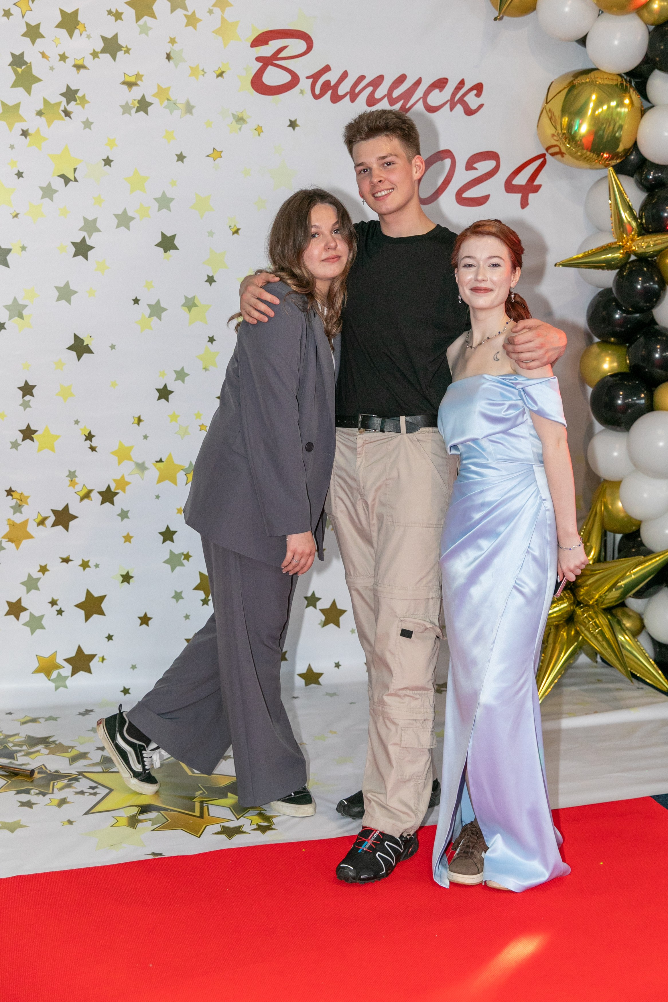 Выпускной 11 класс. Школьный и детский фотограф в Южно-Сахалинске Анастасия Лескова