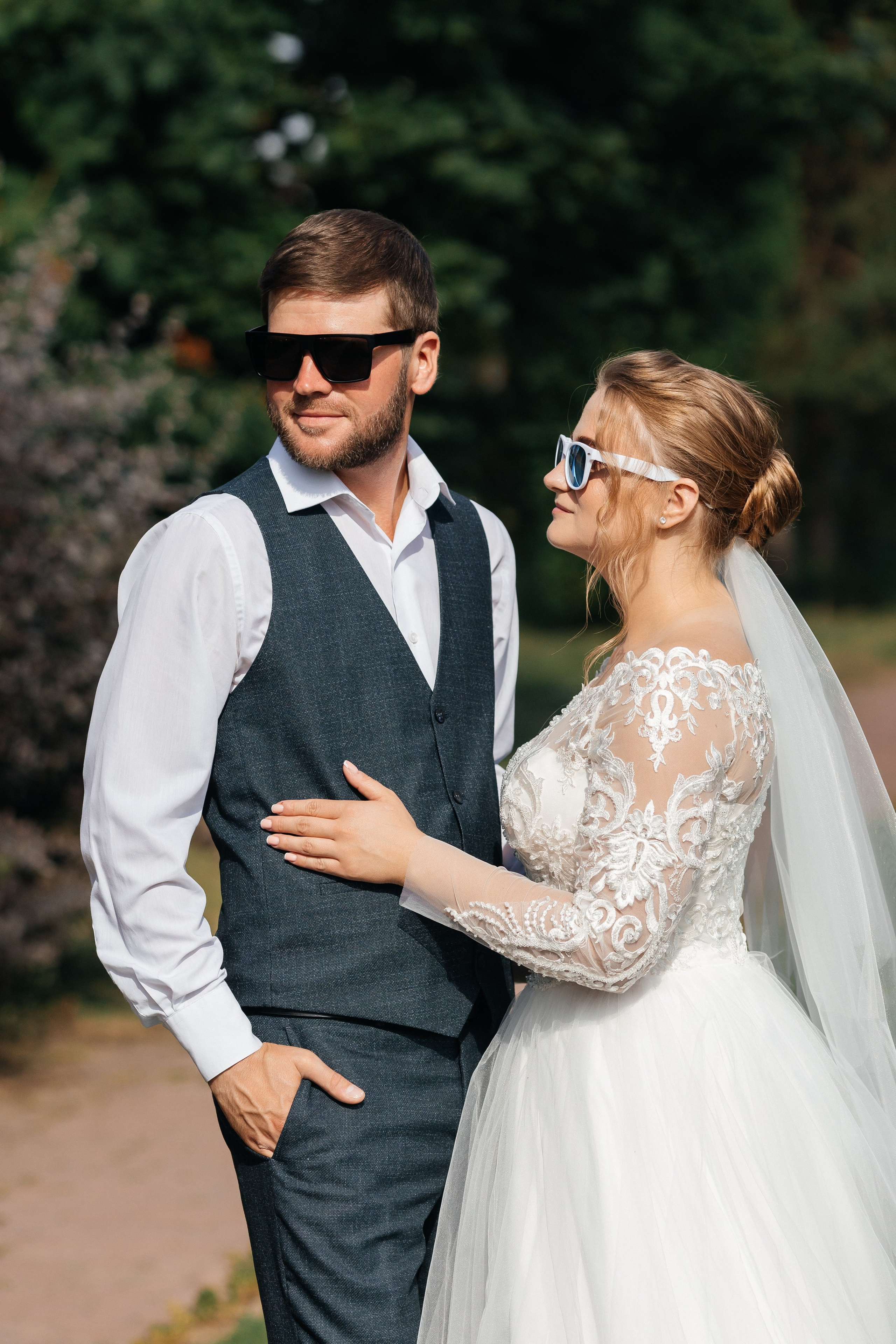 Трогательная выездная церемония в уютном ресторане. Олег Сверчков | Свадебный фотограф Вологда