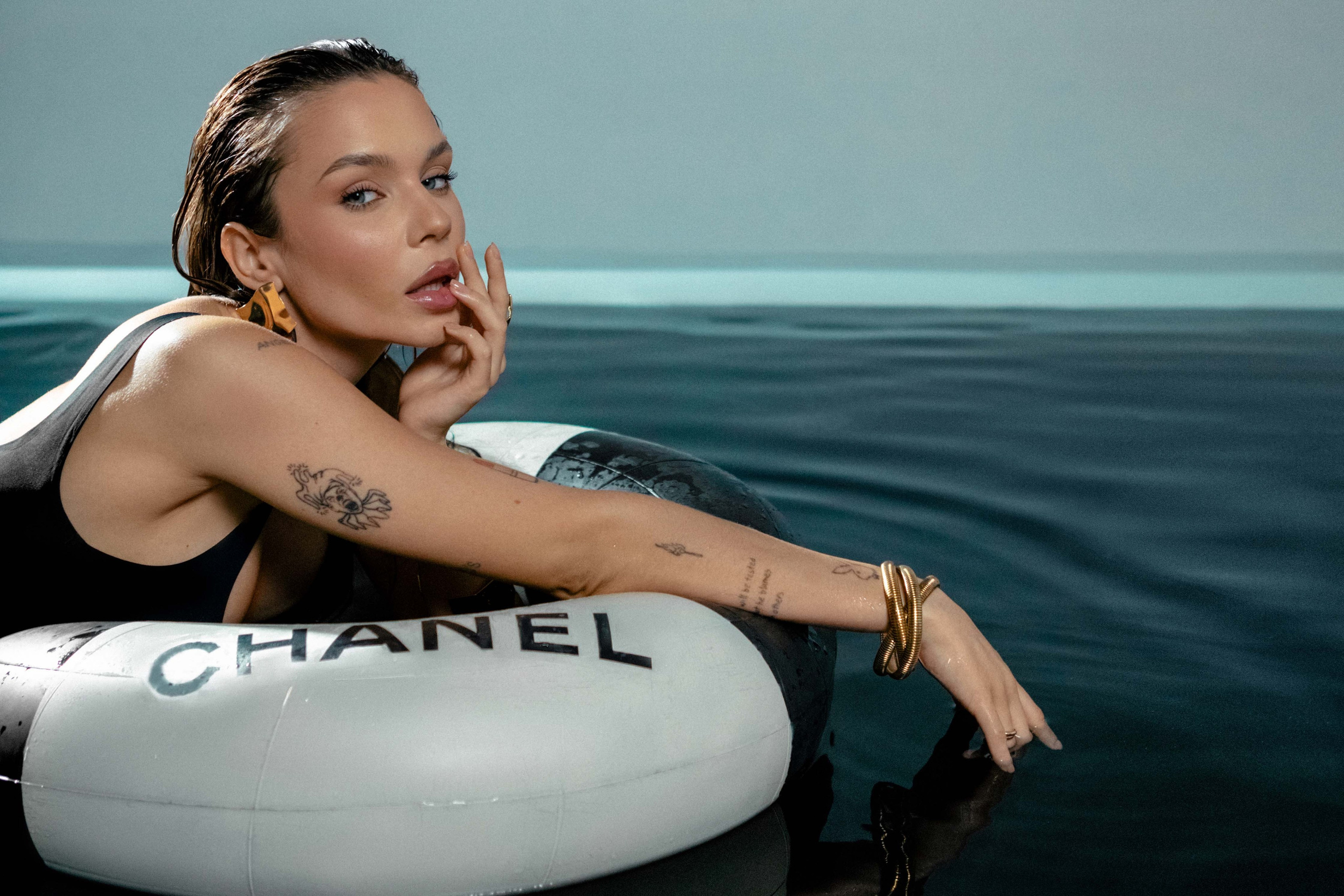 Карина. Фотосессия в бассейне. Фотограф в Москве Ольга Сатони