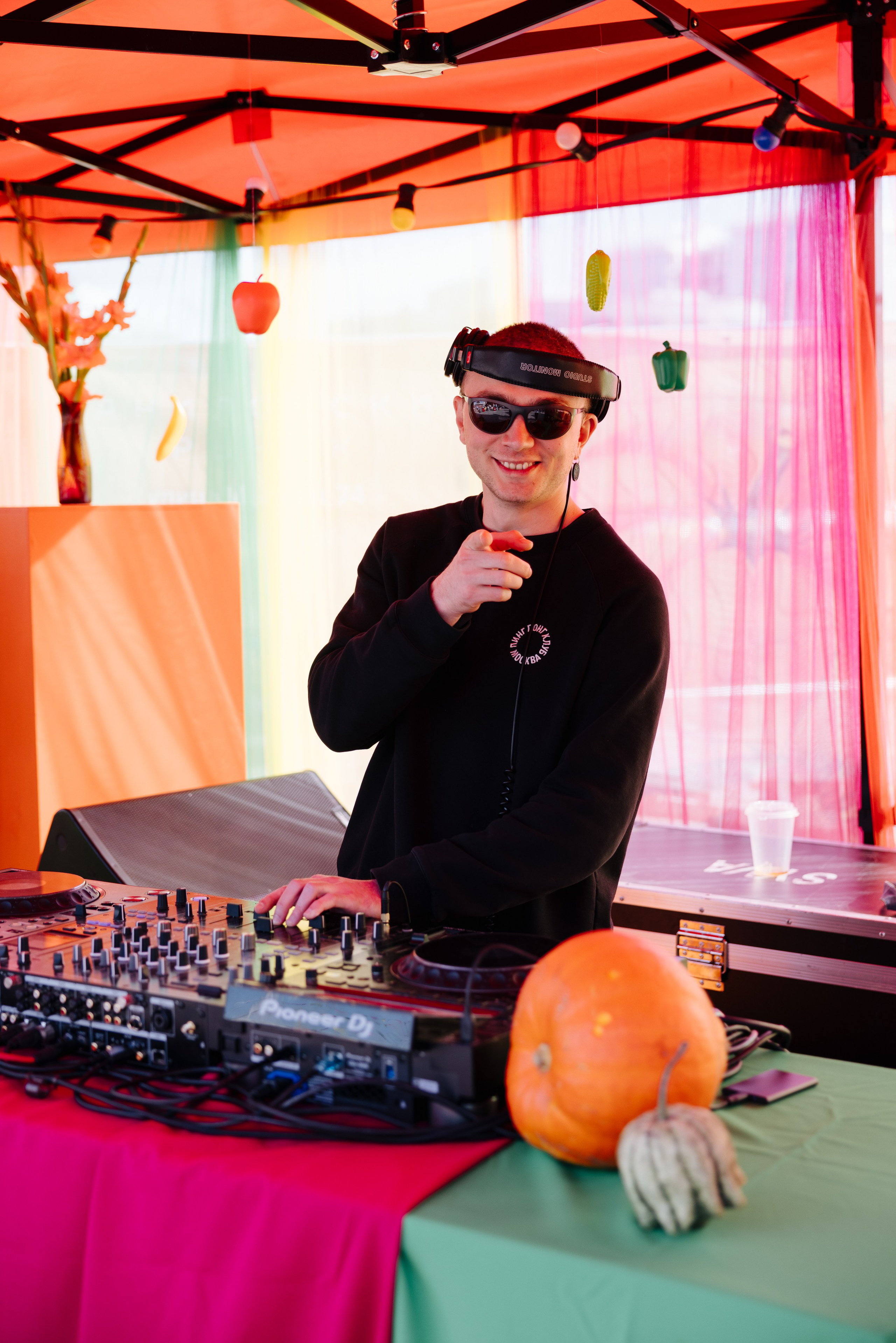 13–14 сентября 2025 на Даниловском рынке / День 2 / фото Валерий Белобеев. Фотоотчеты «Ламбада-маркета»