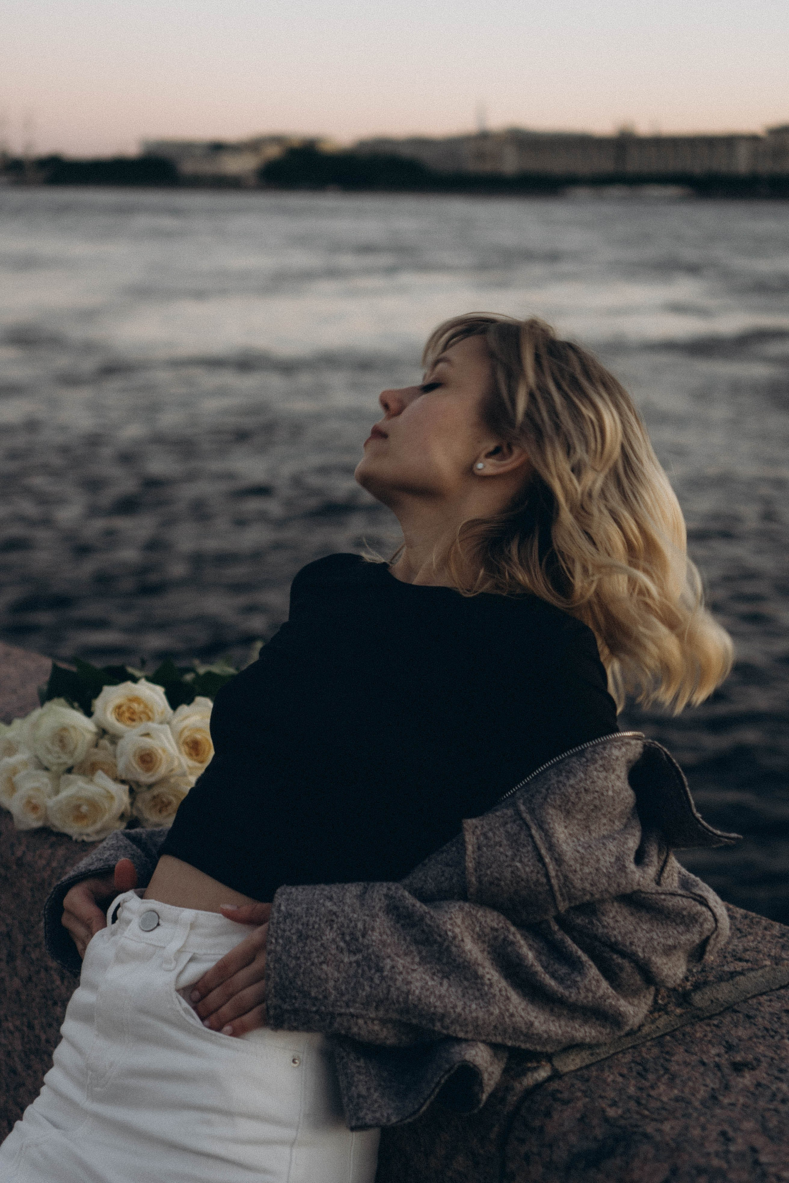 ПРОГУЛКА ПО ГОРОДУ В БЕЛЫЕ НОЧИ (другой вариант). Профессиональный фотограф, Санкт-Петербург — Виктория Богомолова