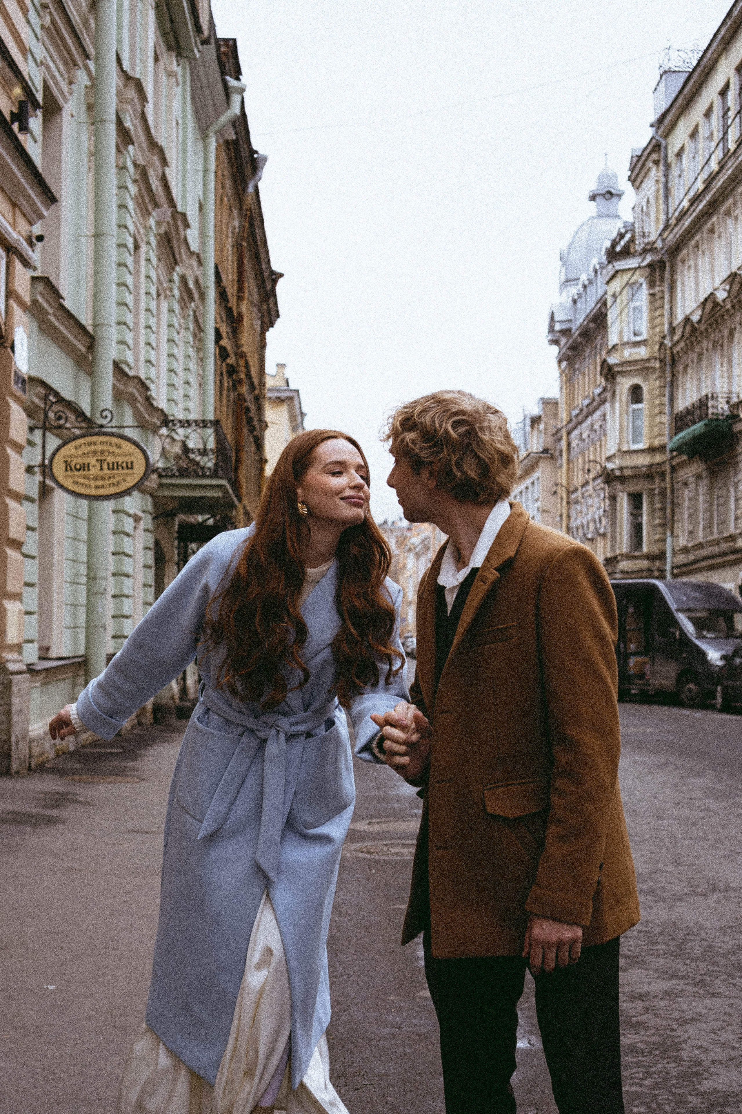 СВАДЕБНАЯ ПРОГУЛКА ПО ПЕТРОГРАДКЕ ВЕСНОЙ (ФОТОСЕССИИЯ ПАРЫ СВАДЕБНАЯ). Профессиональный фотограф, Санкт-Петербург — Виктория Богомолова