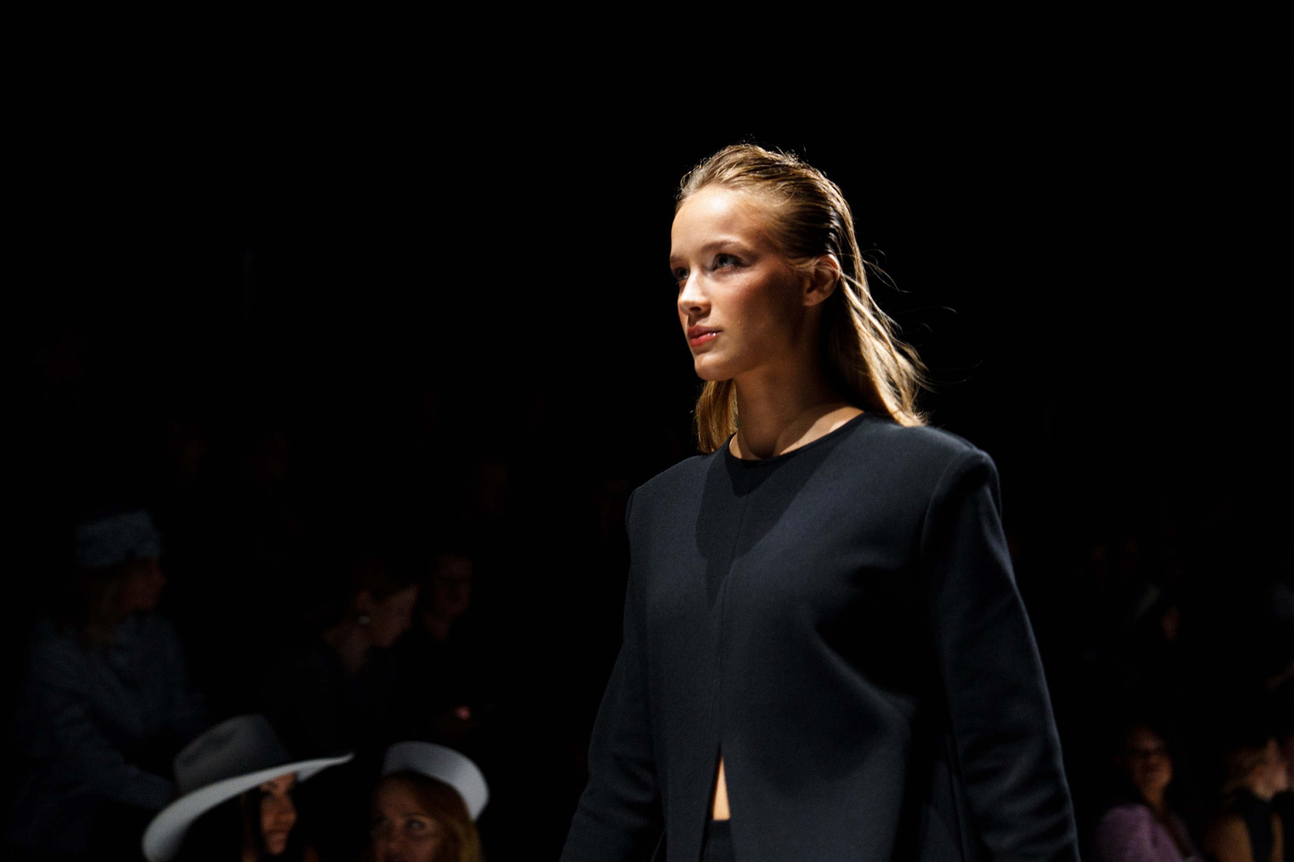 Moscow Fashion Week 2024 осень. Фотограф Николай Прокофьев модельные тесты в Москве