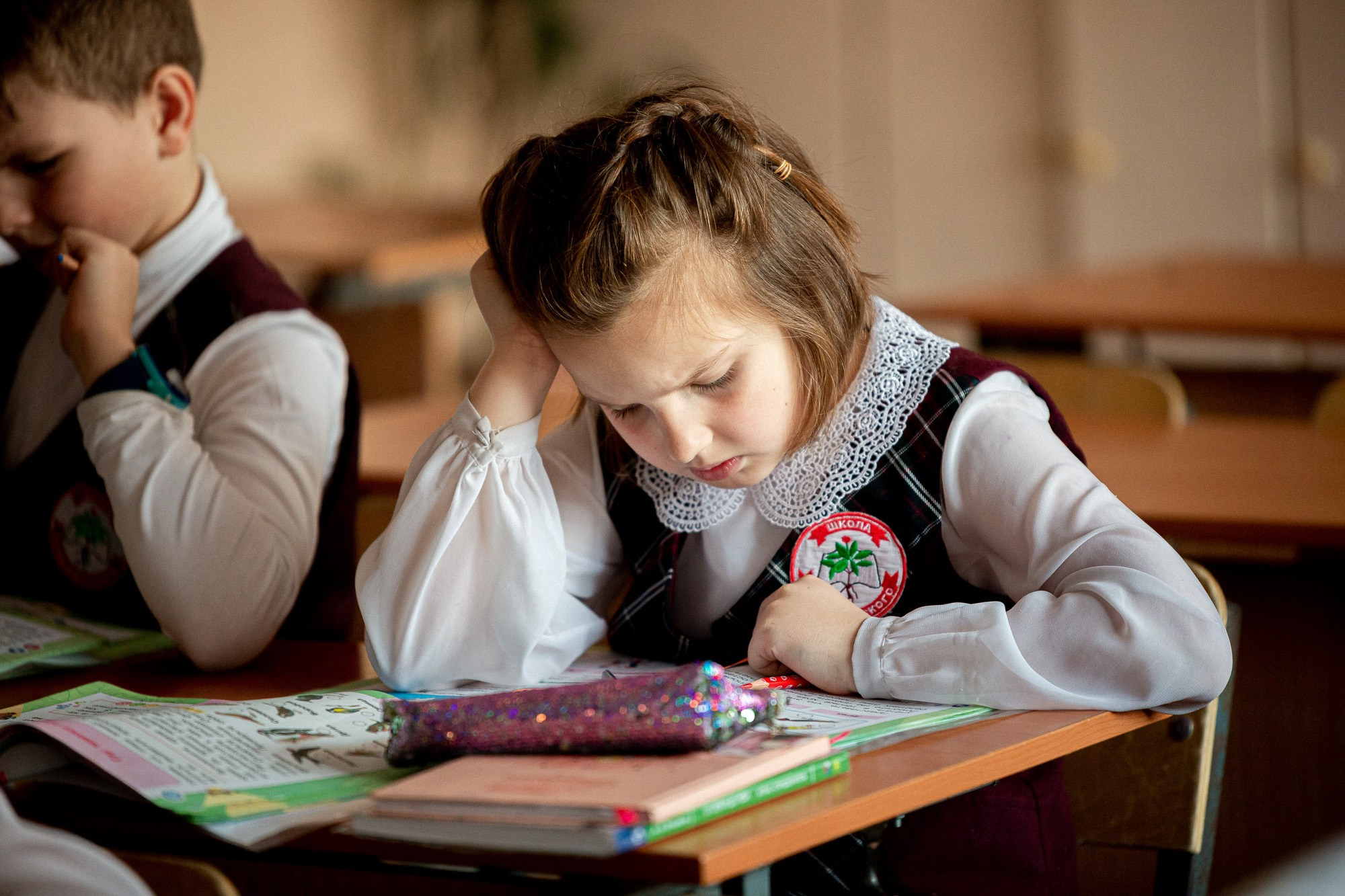Уроки в школе. Андрей Кровлин — фотограф в Славянке