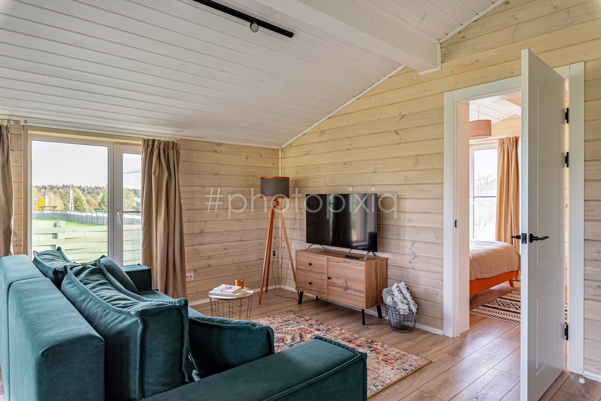 Съёмка загородного дома для аренды в ДПК Большие Всходы. Интерьерная съёмка и виртуальные туры — Интерьерный фотограф Кузнецов Сергей (photopixiq)