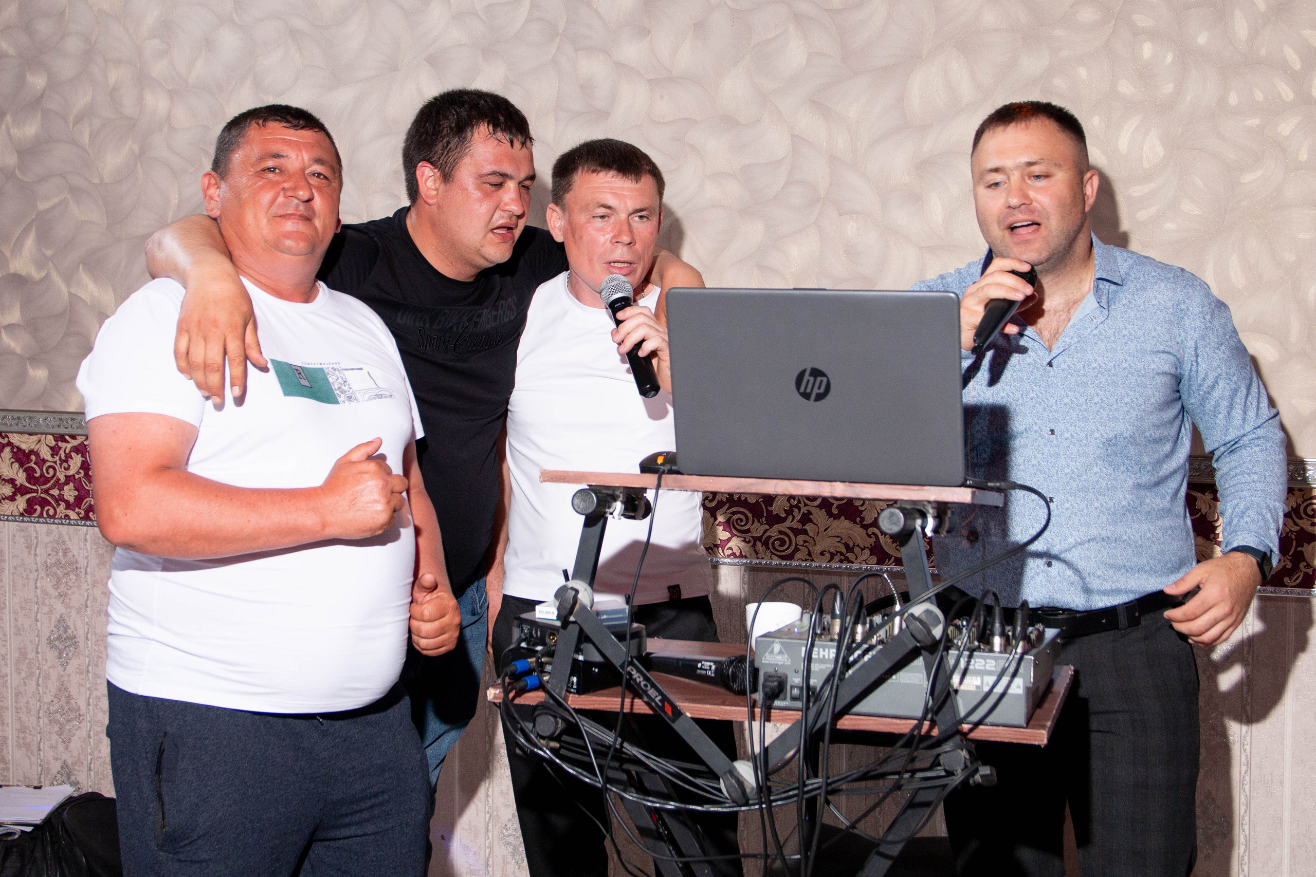 День рождения Вики Бобовниковой. Главная