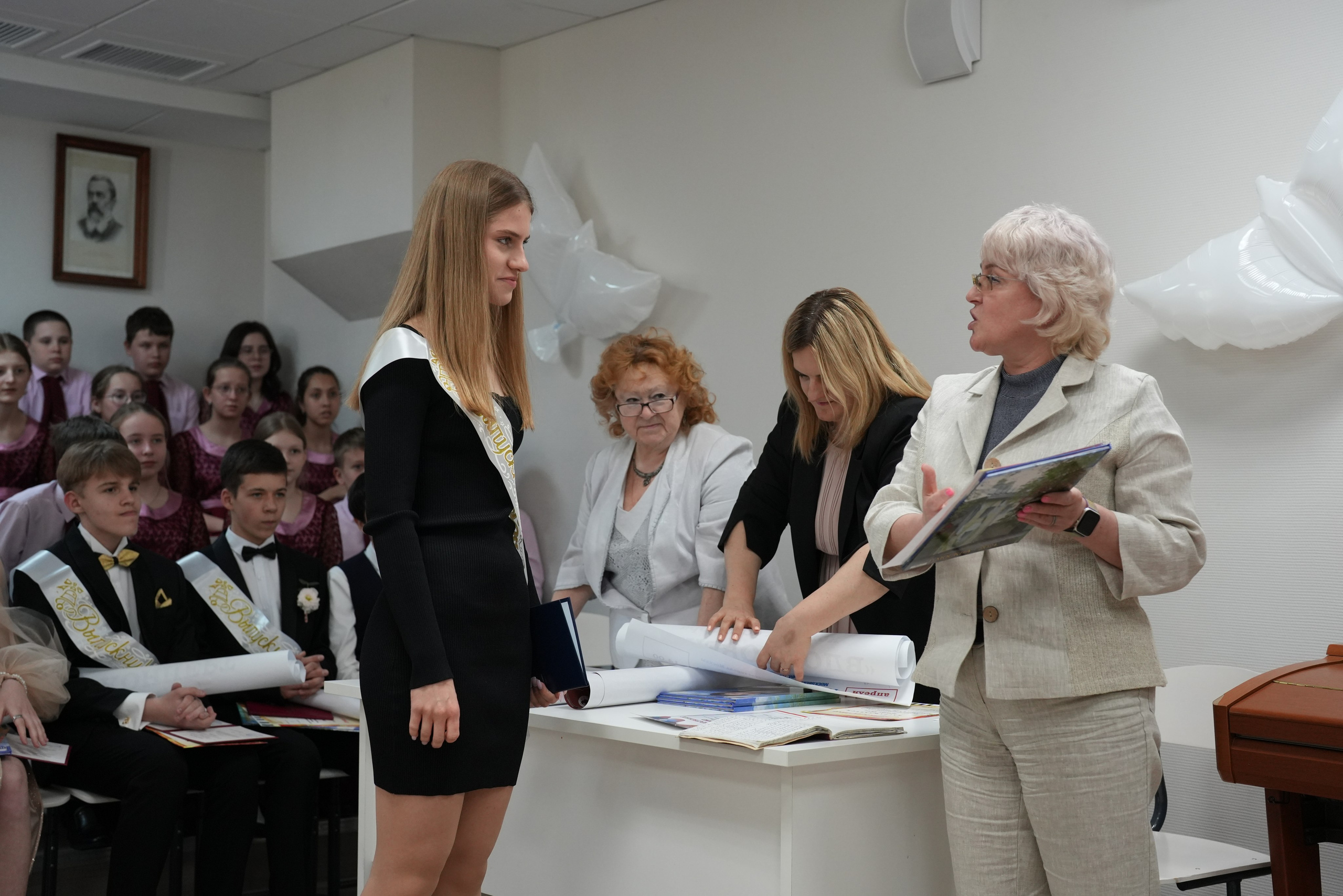 Выпускной в музыкально-хоровой школе г. Москвы № 106. Семейный и детский фотограф в Москве Оксана Чибизова