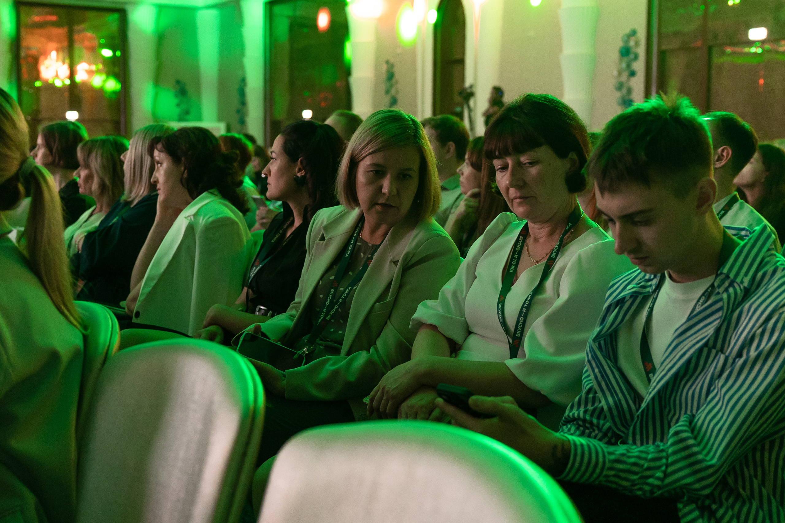 Точка Притяжения / Дубай. Фотограф Юлия Назарова