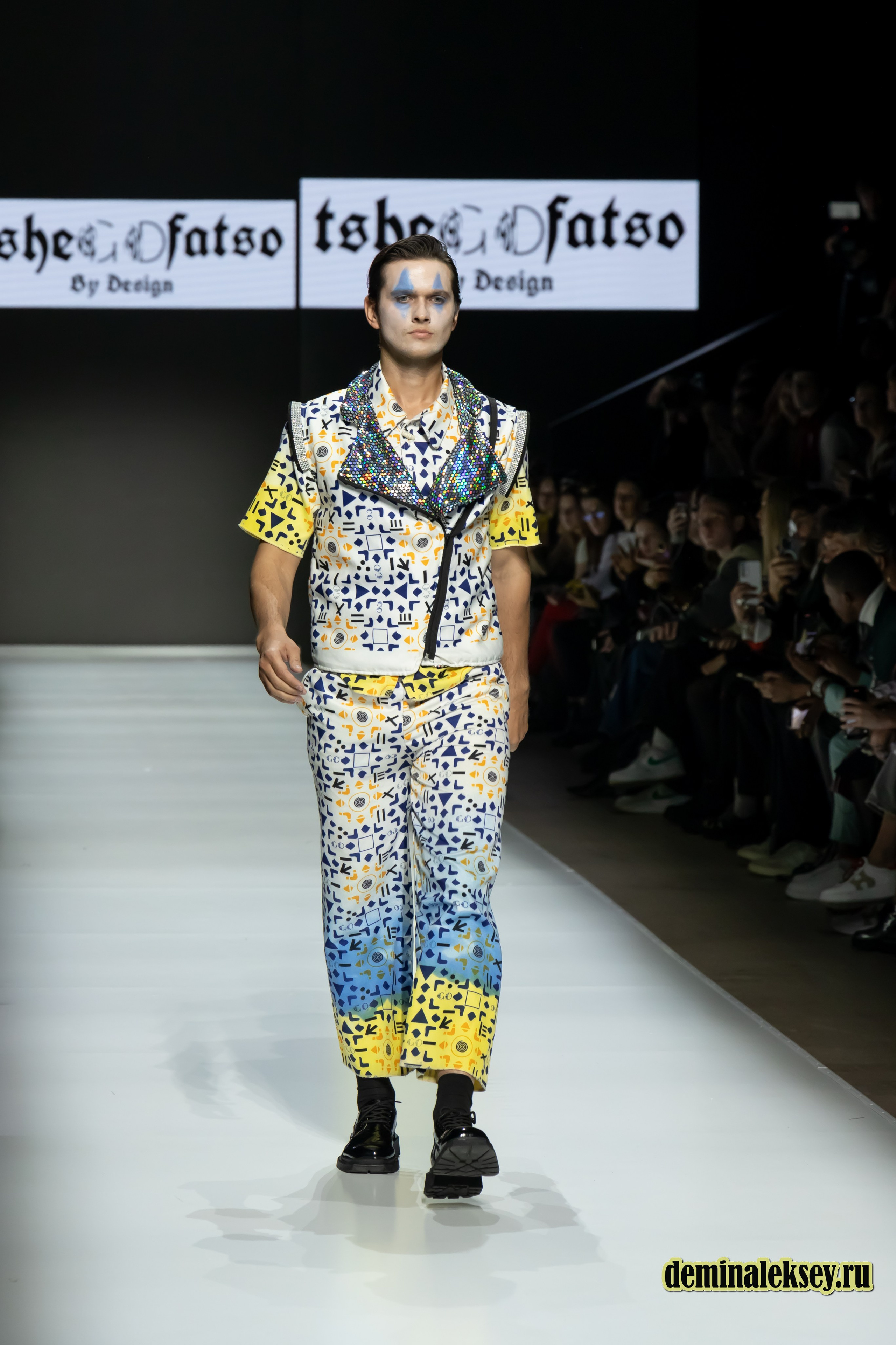 Московская неделя моды 2024 9 октября дизайнер Tshegofatso by design. Репортажный, семейный и студийный фотограф в Москве Демин Алексей