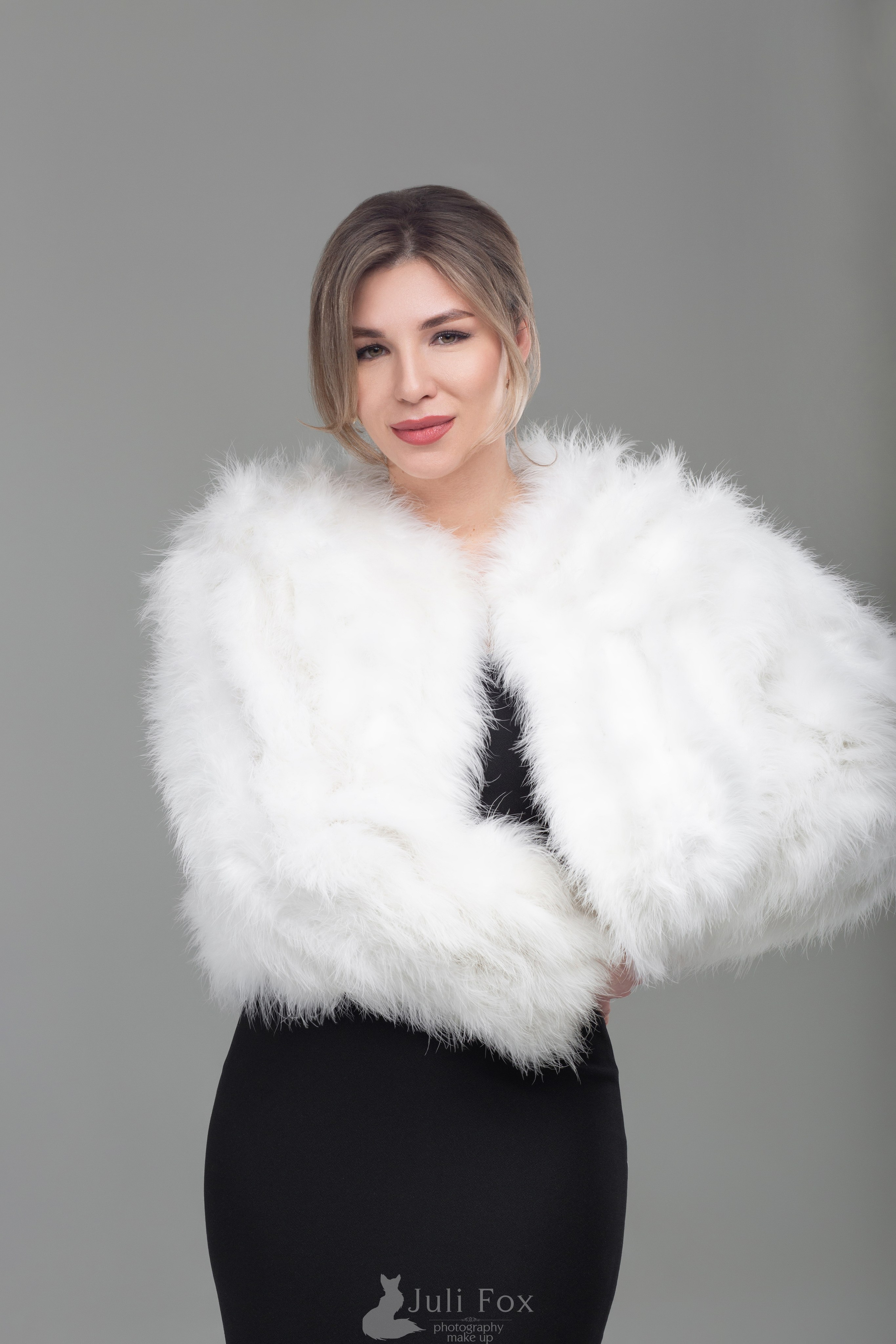 Женский портретный фотограф во Владивостоке. Портретный, свадебный, репортажный фотограф во Владивостоке Юлиана Джули Фокс