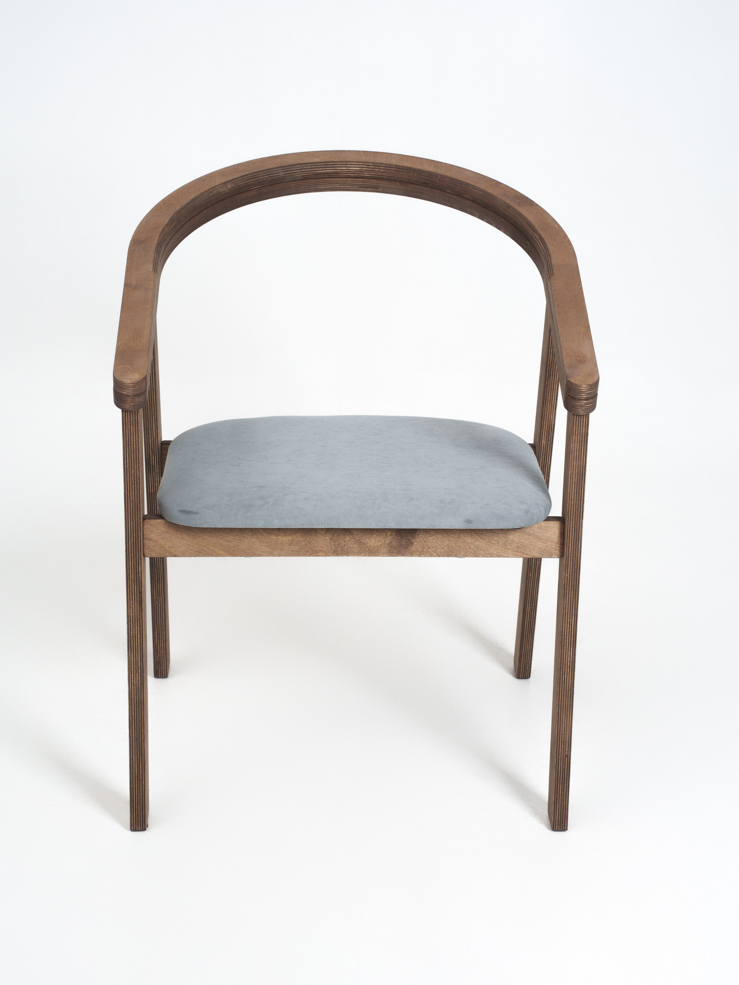 Столы и стулья для маркетплейсов. Иван Упоров — фотограф, рилсмейкер чебоксары