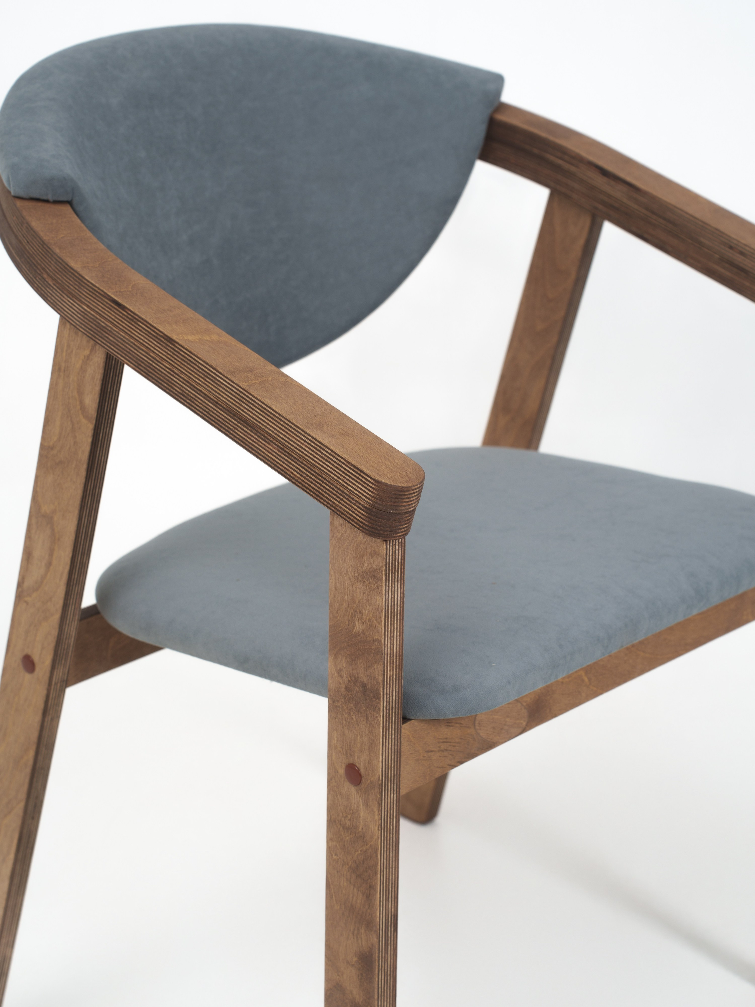 Столы и стулья для маркетплейсов. Иван Упоров — фотограф, рилсмейкер чебоксары