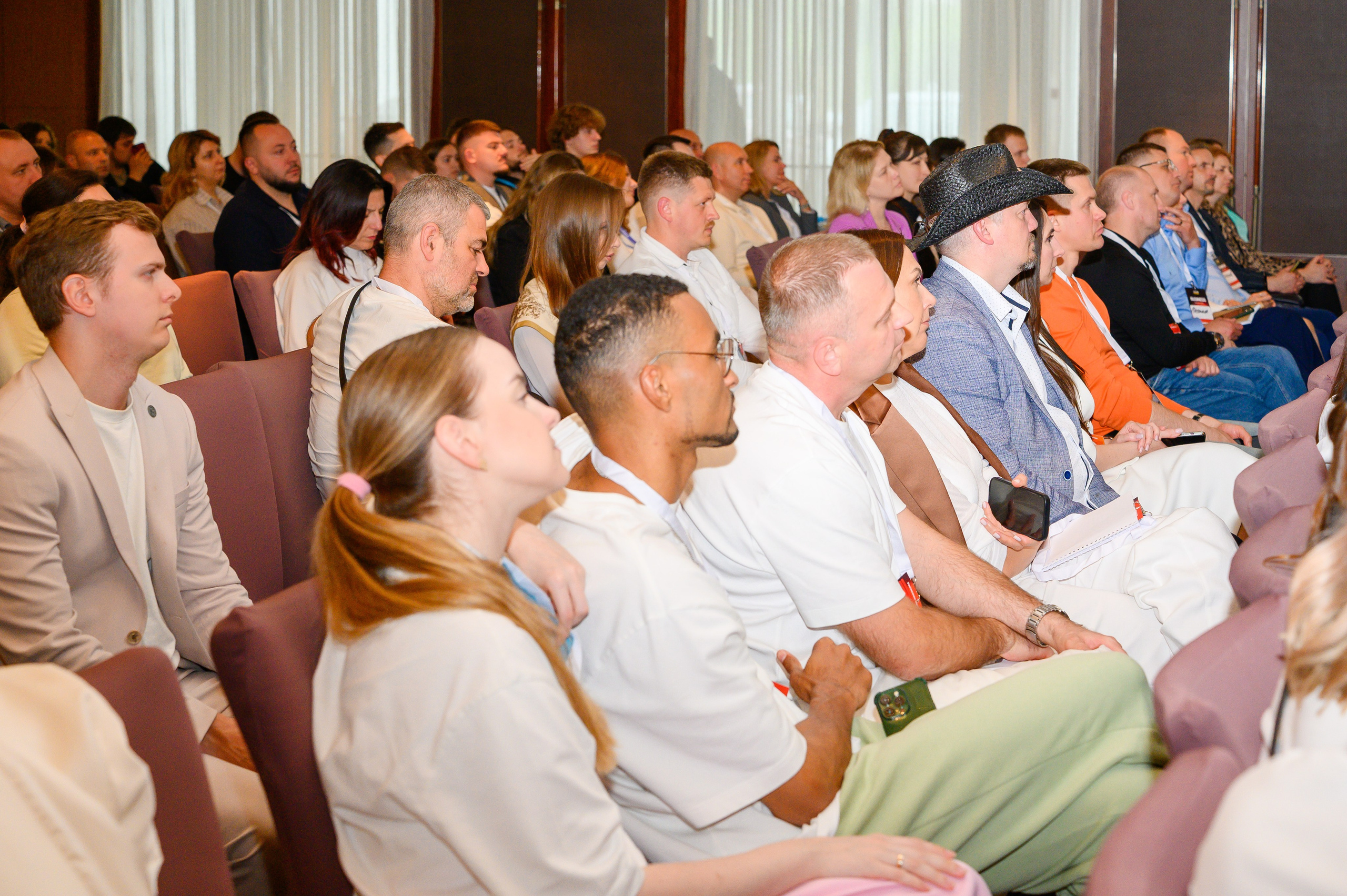 Репортажная съемка с открытия магазина. Фотоуслуги, услуги фотографа, фотографирование важных событий