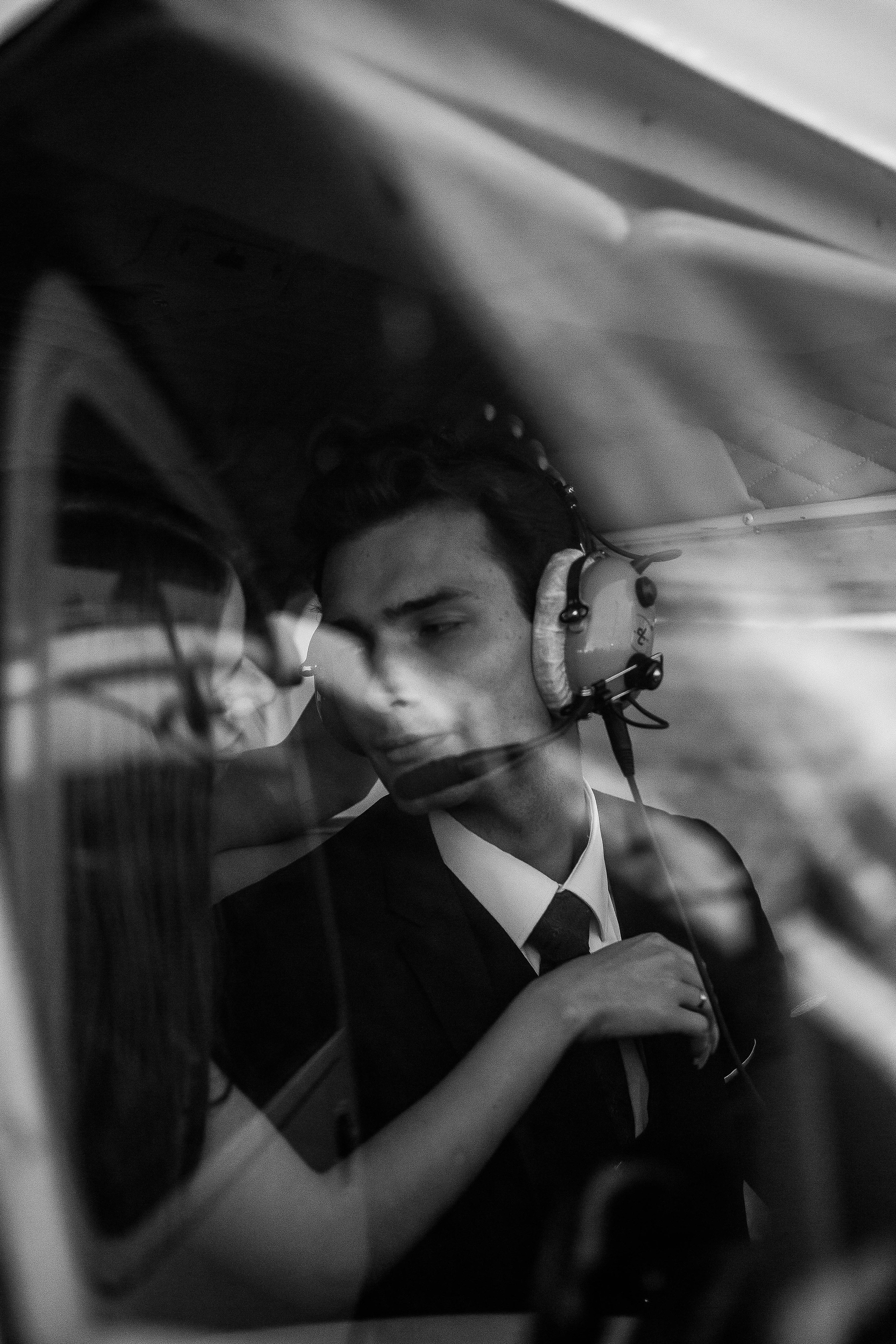 На взлетной полосе. Свадебный фотограф Санкт-Петербург  Москва