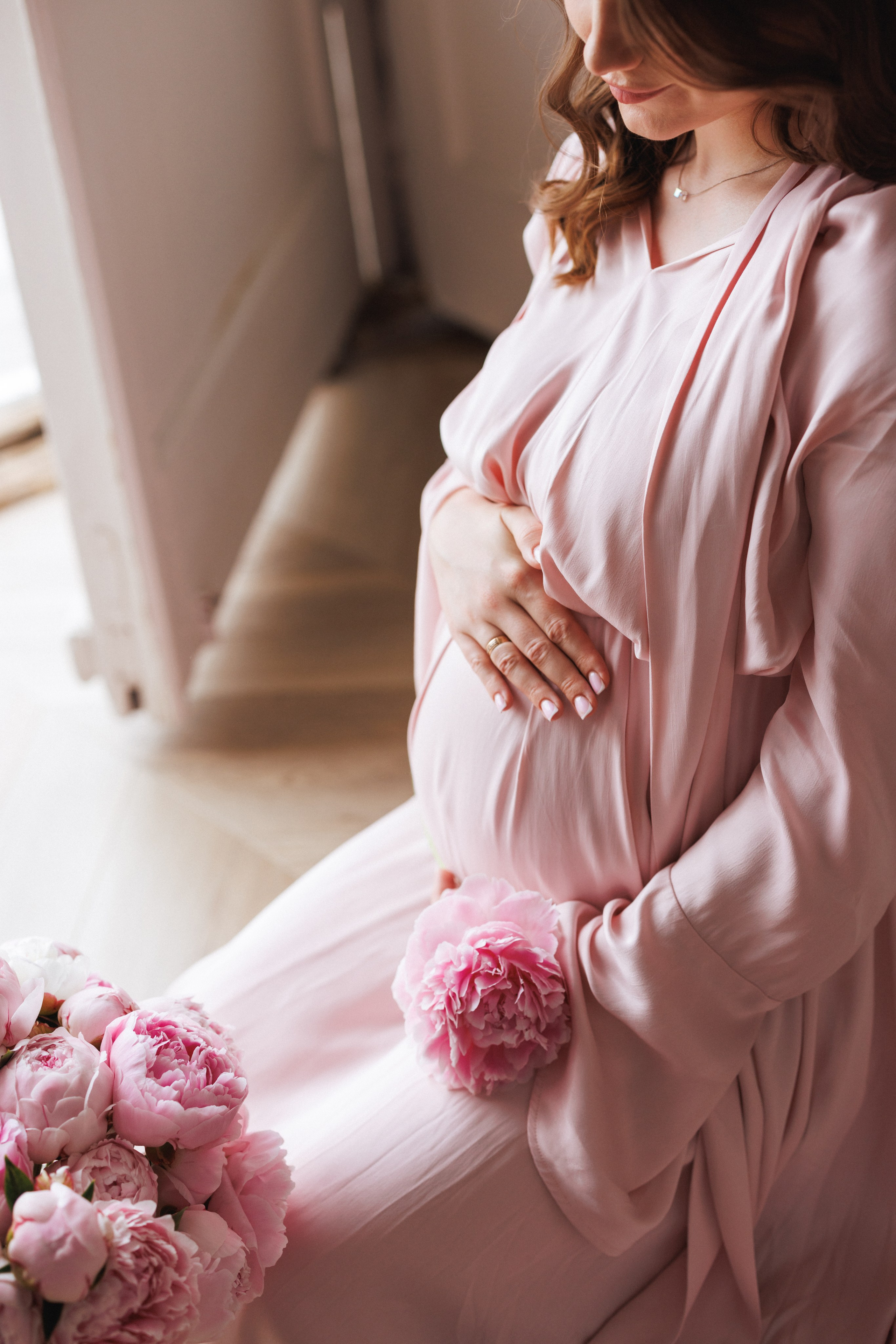 Семейная фотосессия для мамы и дочки в фотостудии «Париж», город Краснодар. Семейный и детский фотограф в Краснодаре Анна Трашкова