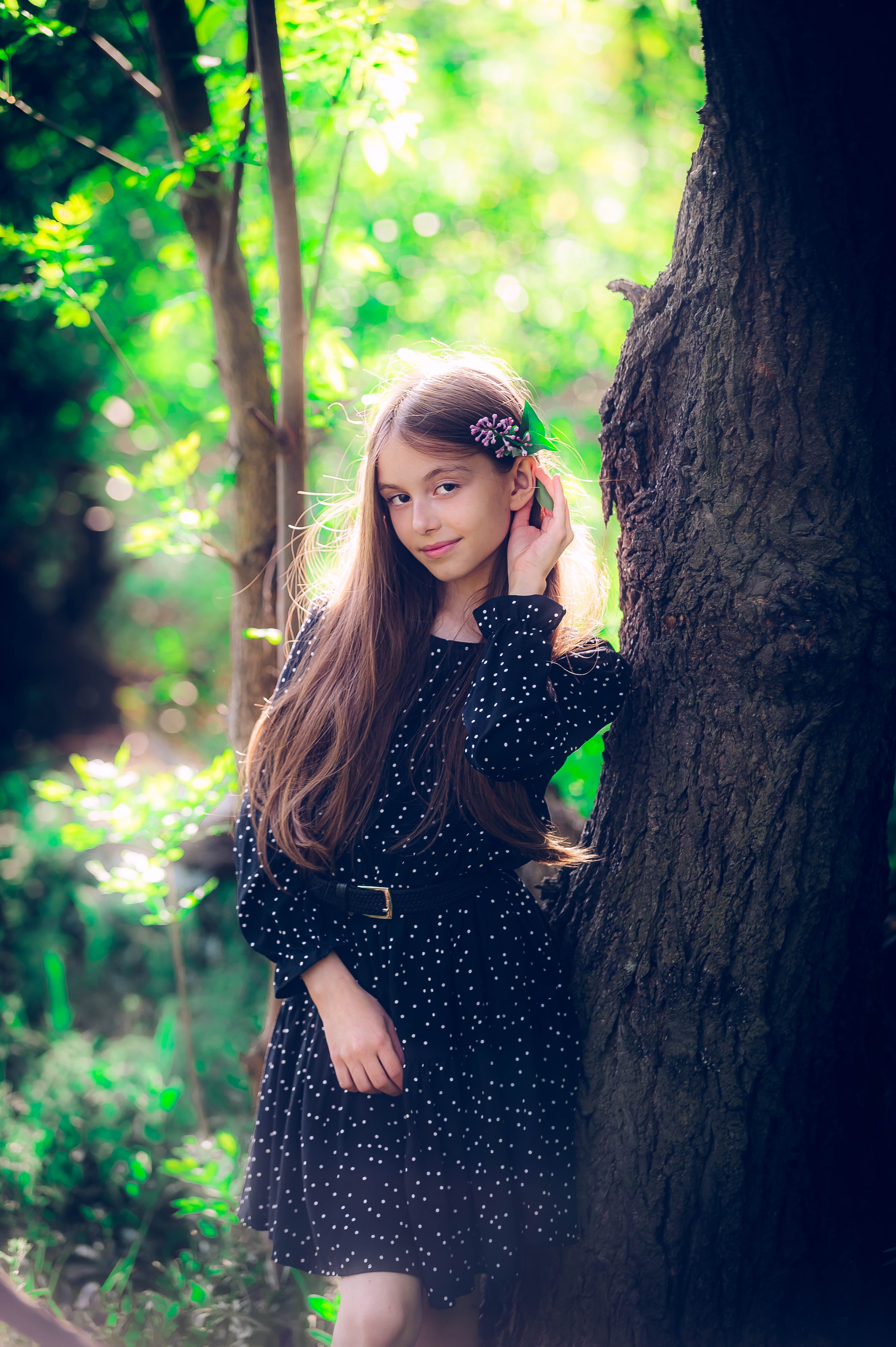 Анютка в сиреньке. Арт-фотограф Евгений Матвиенко