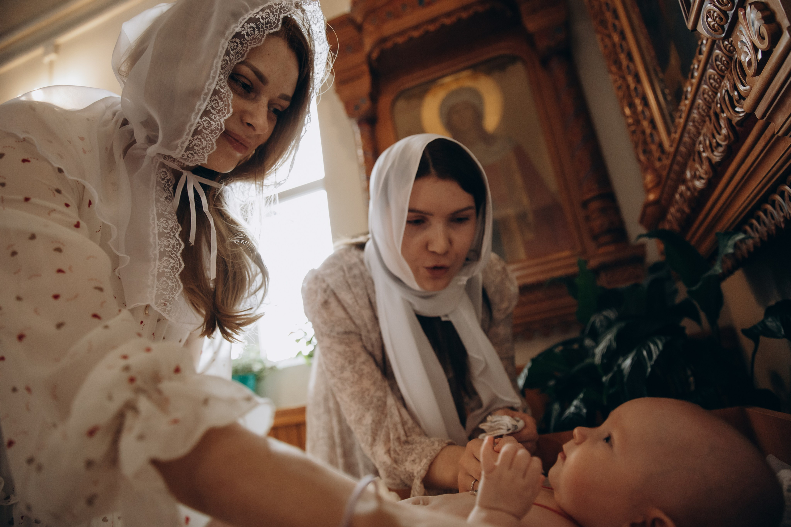 Таинство Крещения. Северная церковь. Фотограф Новый Уренгой I Ньюборн I Фотограф материнства I ЯНАО