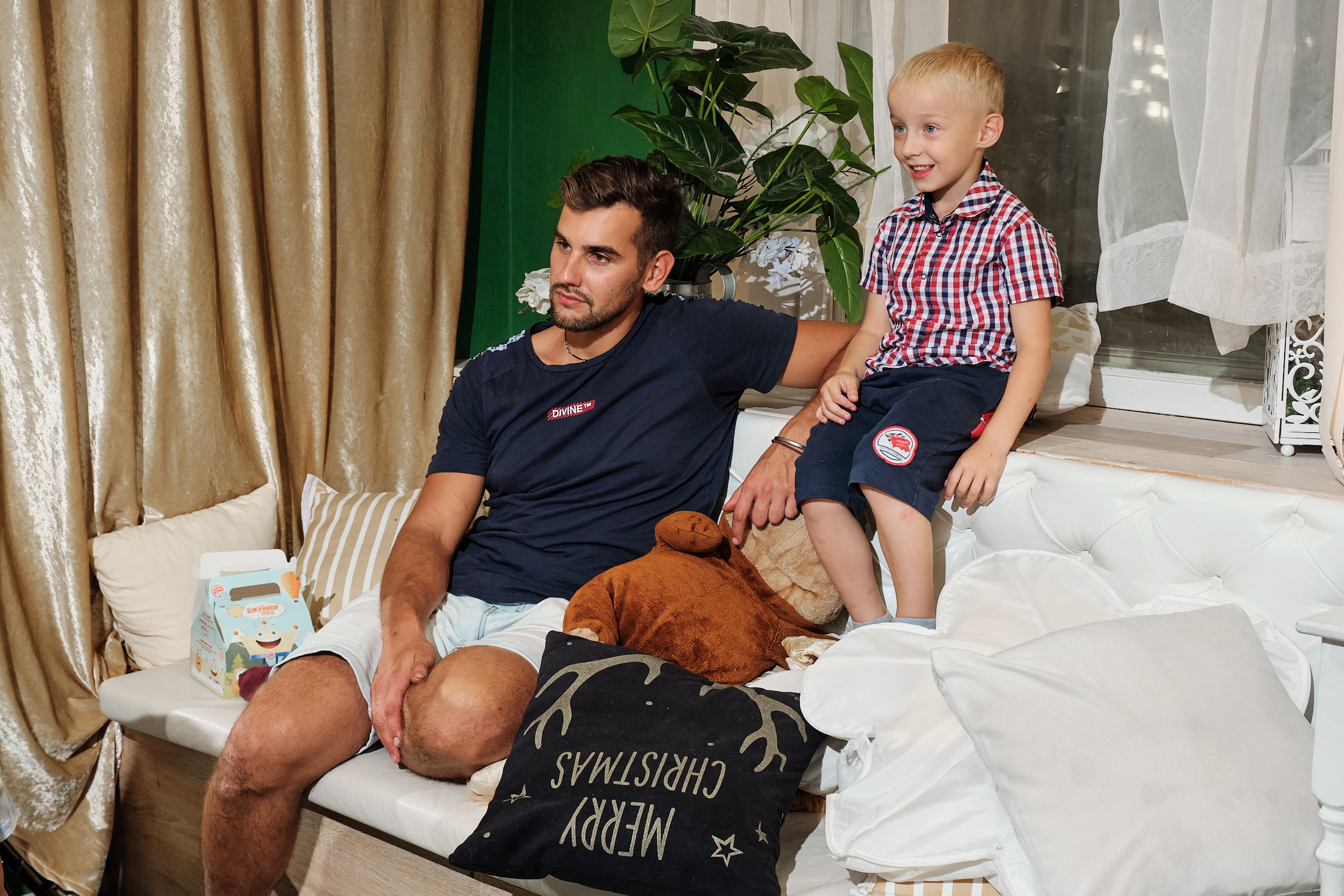 Детский день рождения. Софе 6 лет. Профессиональный фотограф в Екатеринбурге Юра Сахар