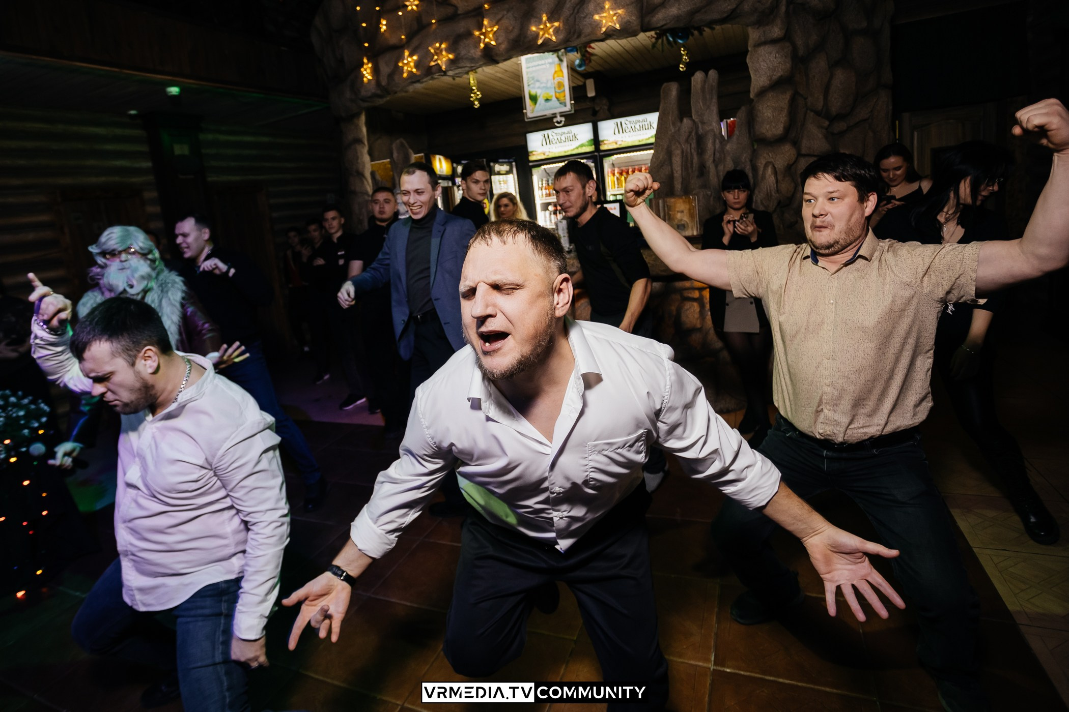 Новогодний вечер у «Петровича»