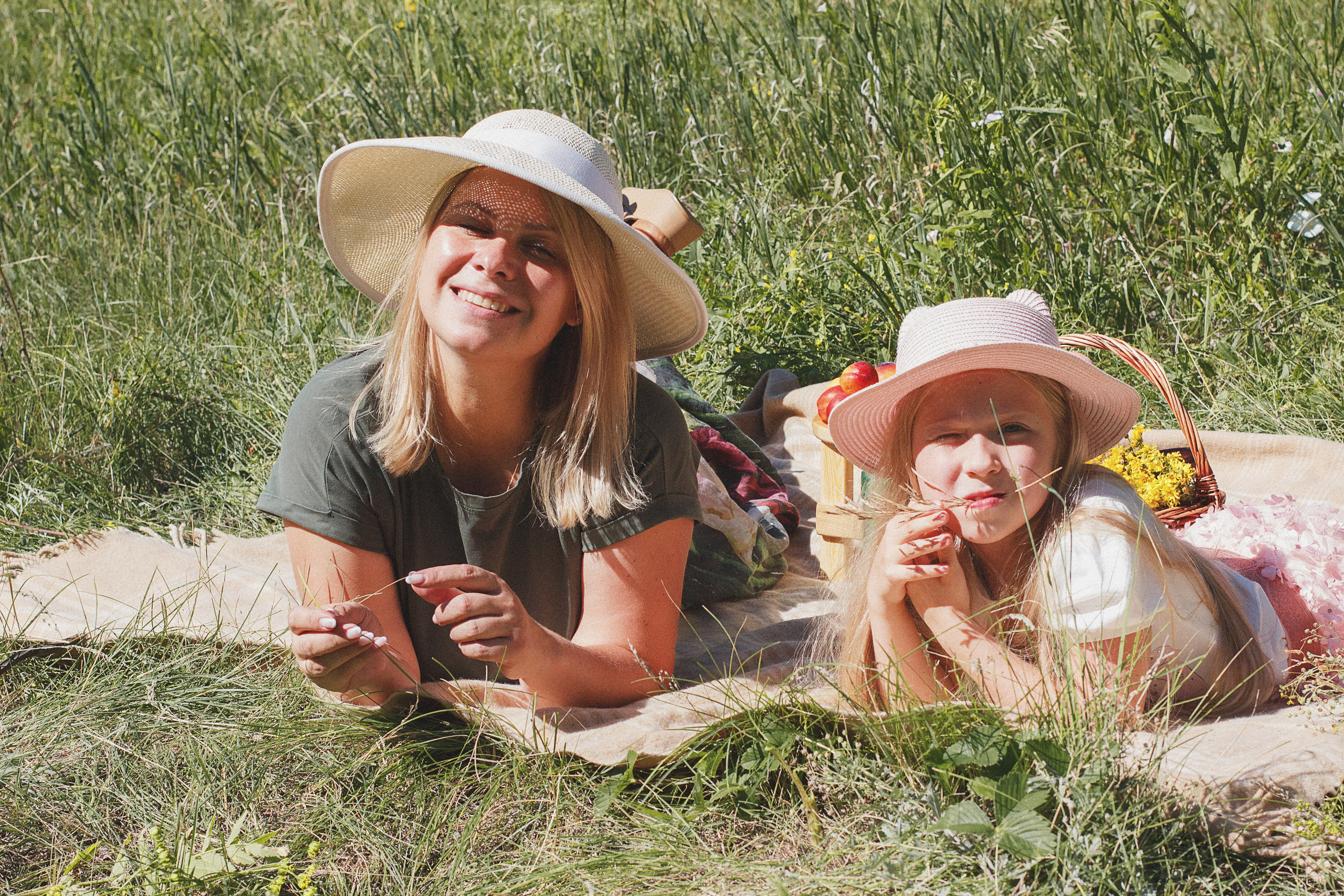 Семейная Оля и Василиса. Фотограф и видеограф в Омск/Москва Сащенко Лера