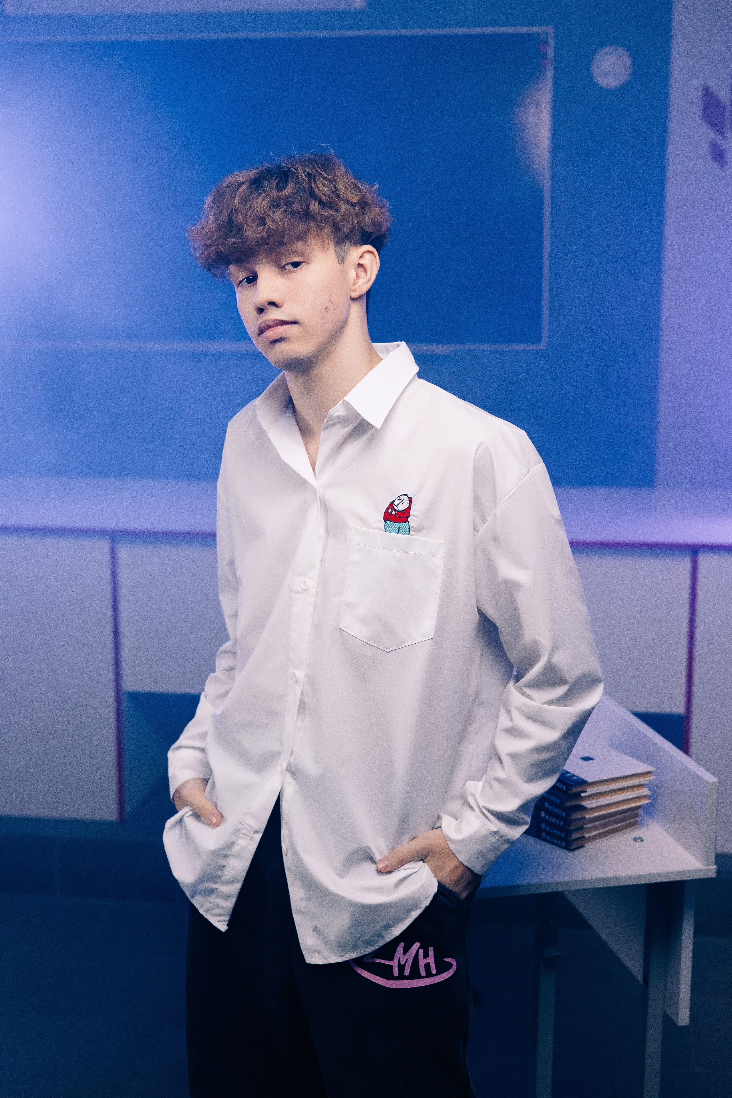 Индивидуальная фотосессия для 11 «Б» класса в 2025 году | Пущино. Выпускные альбомы в Серпухове