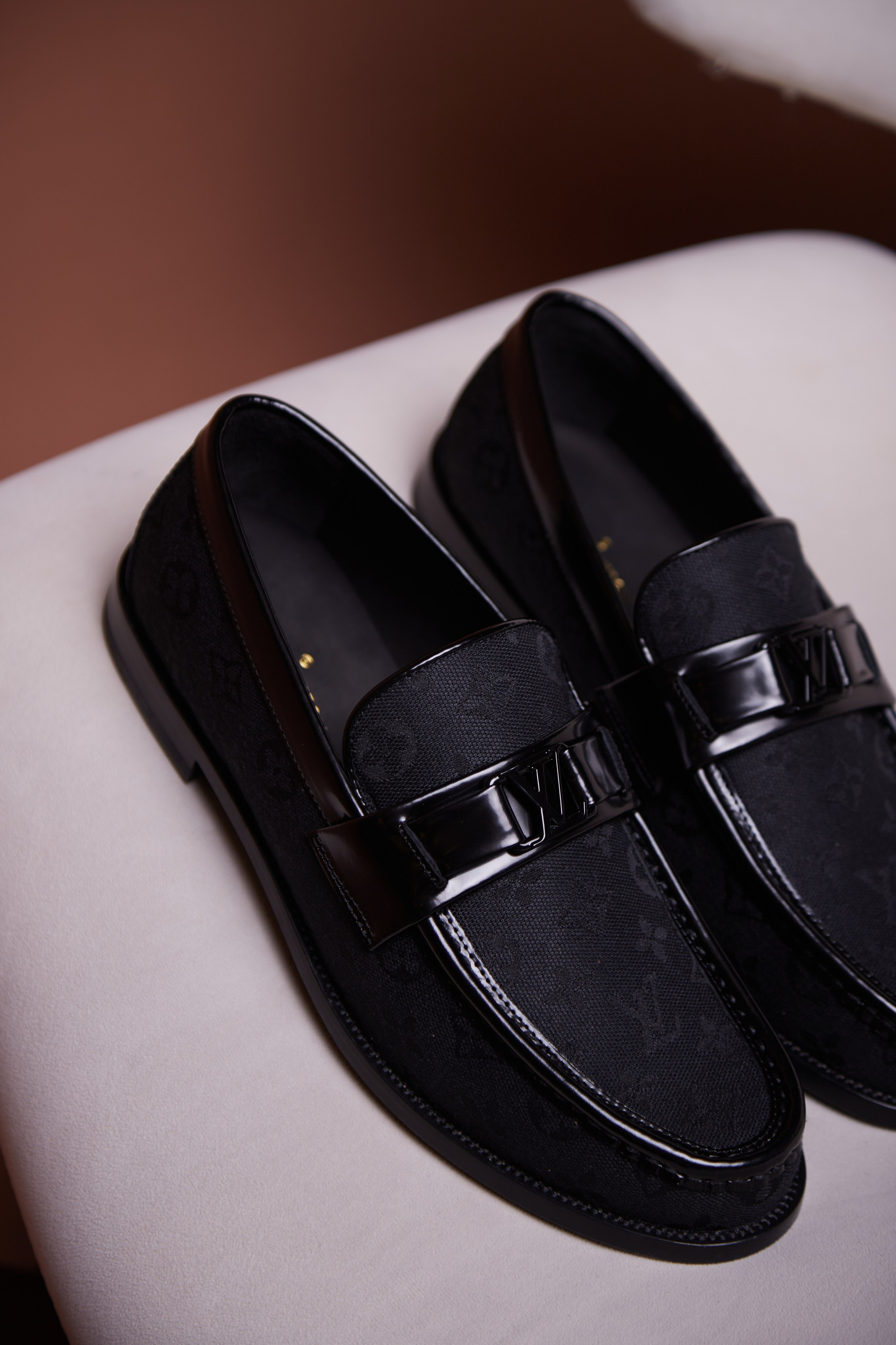 Магазин кроссовок PRICE POINT. Фоттéтика / фотоагентство в москве / фотограф москва