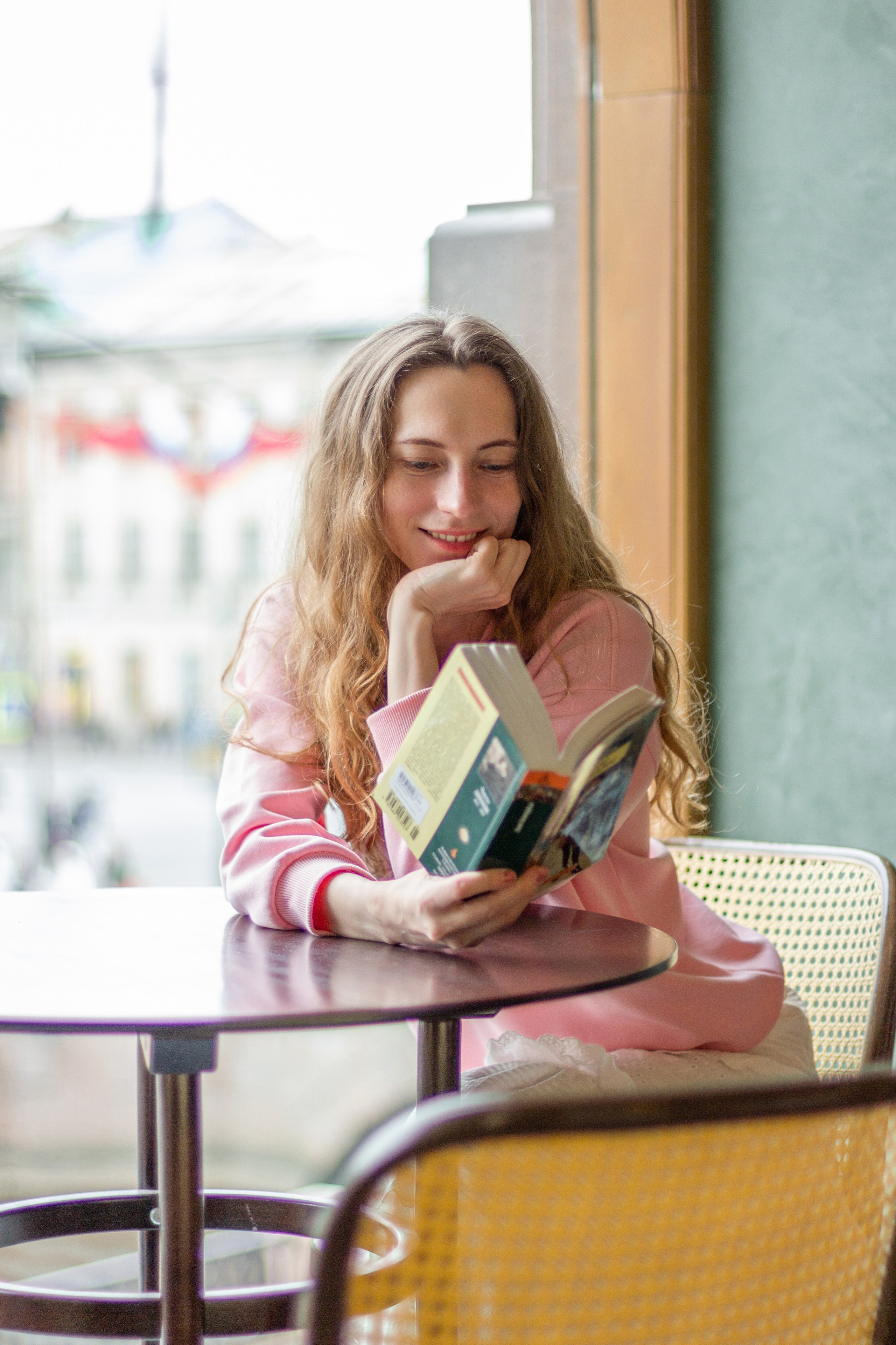 Фотопрогулка по центру Питера с подружками. Портретный и семейный фотограф в Санкт-Петербурге Ульяна Жукова