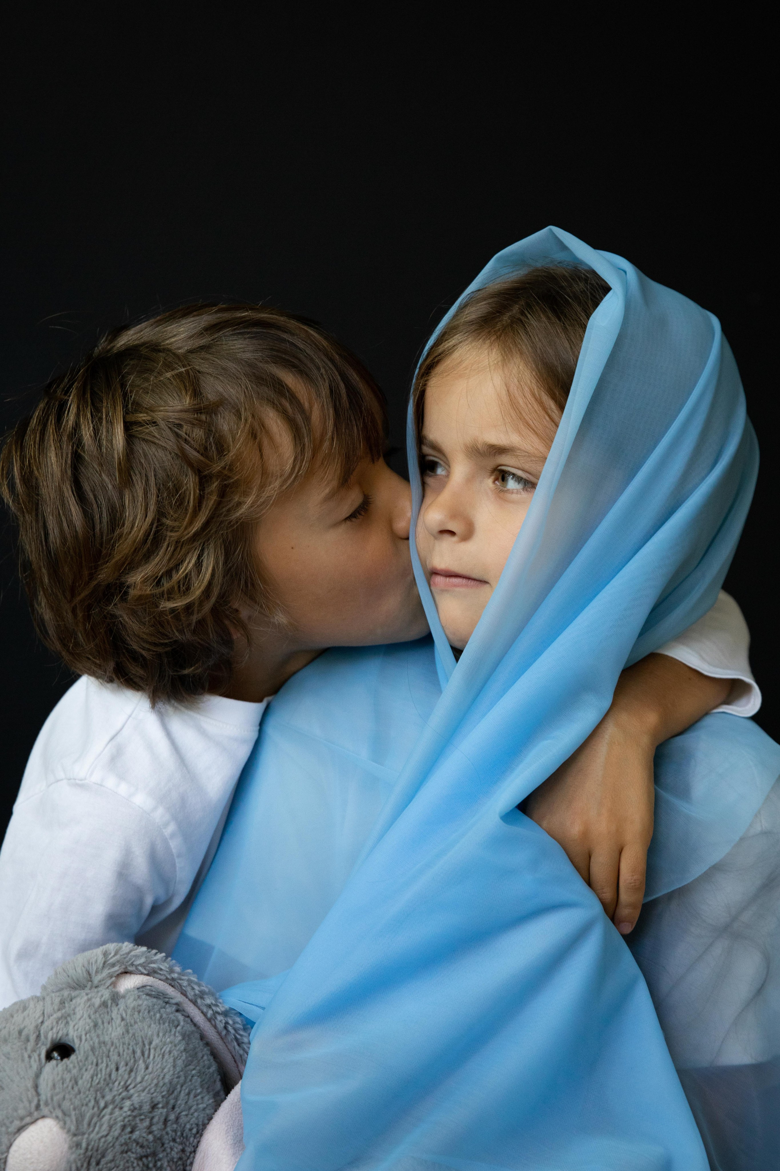 Easter children’s photo session. Professional Photographer in Portugal. Oksana Lomnova