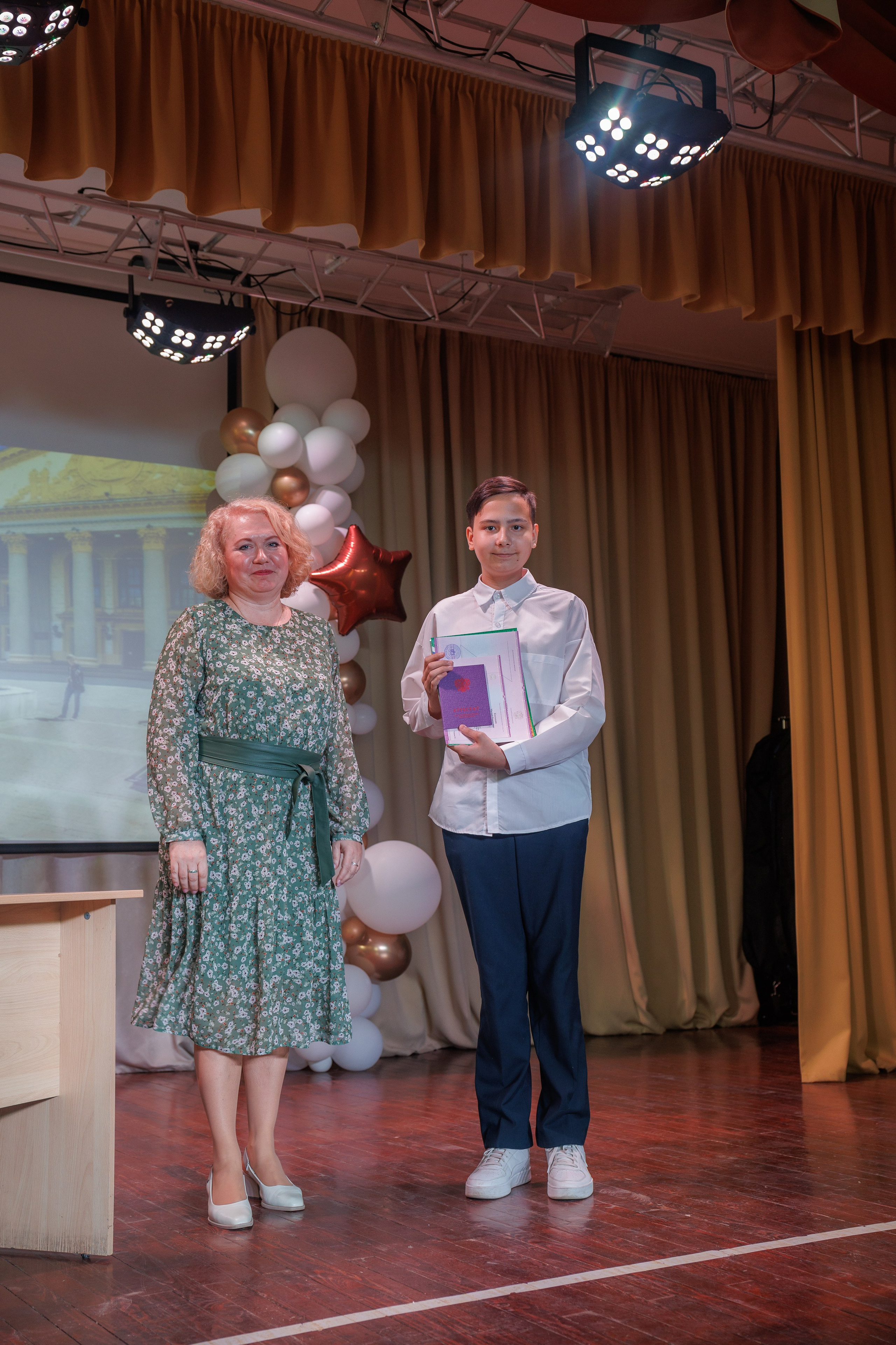 Вручение аттестатов. Свадебный и семейный фотограф в Новосибирске Ирина Дорошкова