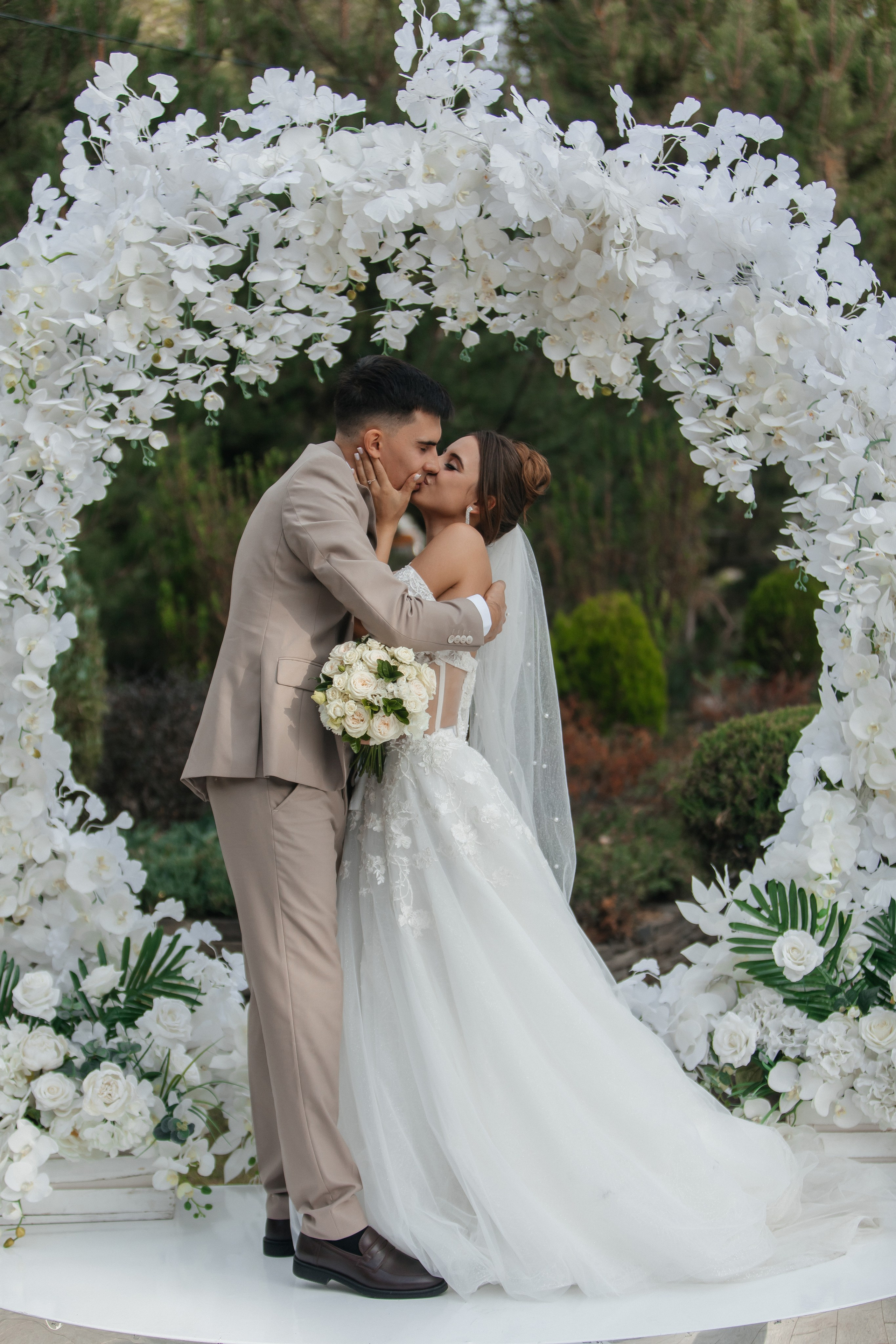 N&V. Фотограф Таганрог Хребет София