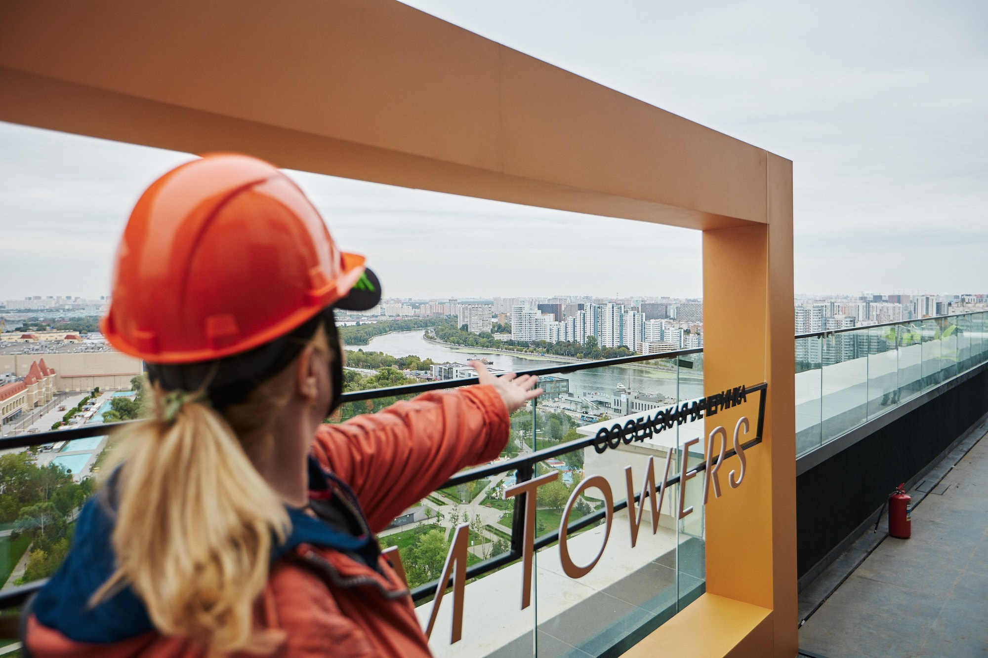 Открытие продаж DreamTowers — репортажная съёмка PR-мероприятия в Москве. Репортажный фотограф в Москве — Дмитрий Тарасов | Съёмка мероприятий, концертов, корпоративов