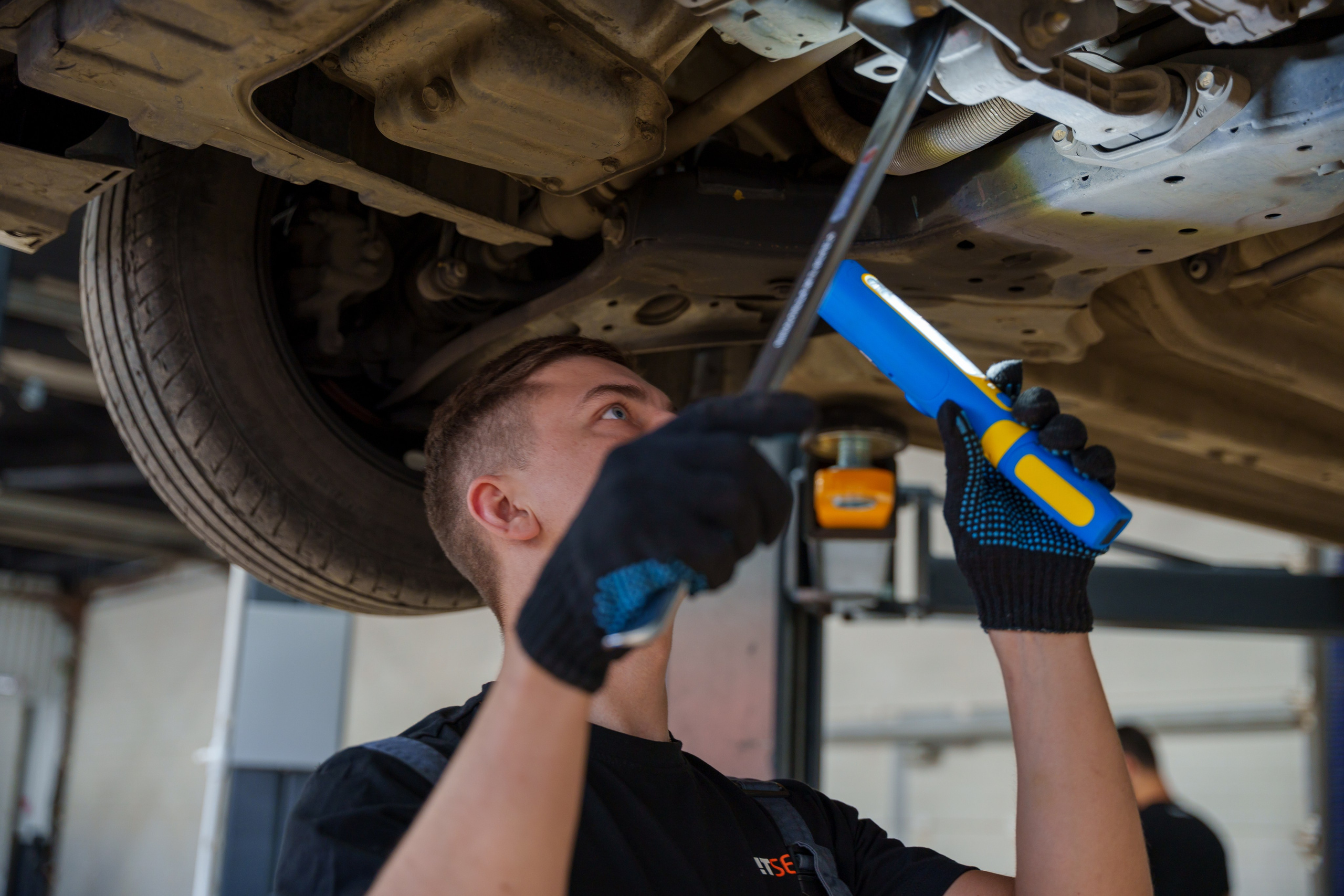 Интерьерная фотосъемка автосервиса Fit Service в Краснодаре — Профессиональная фотосъемка интерьера техцентра в Краснодаресеть СТО. Шедевры для Вас! Фотограф и Видеограф в Краснодаре Пахиев Руслан