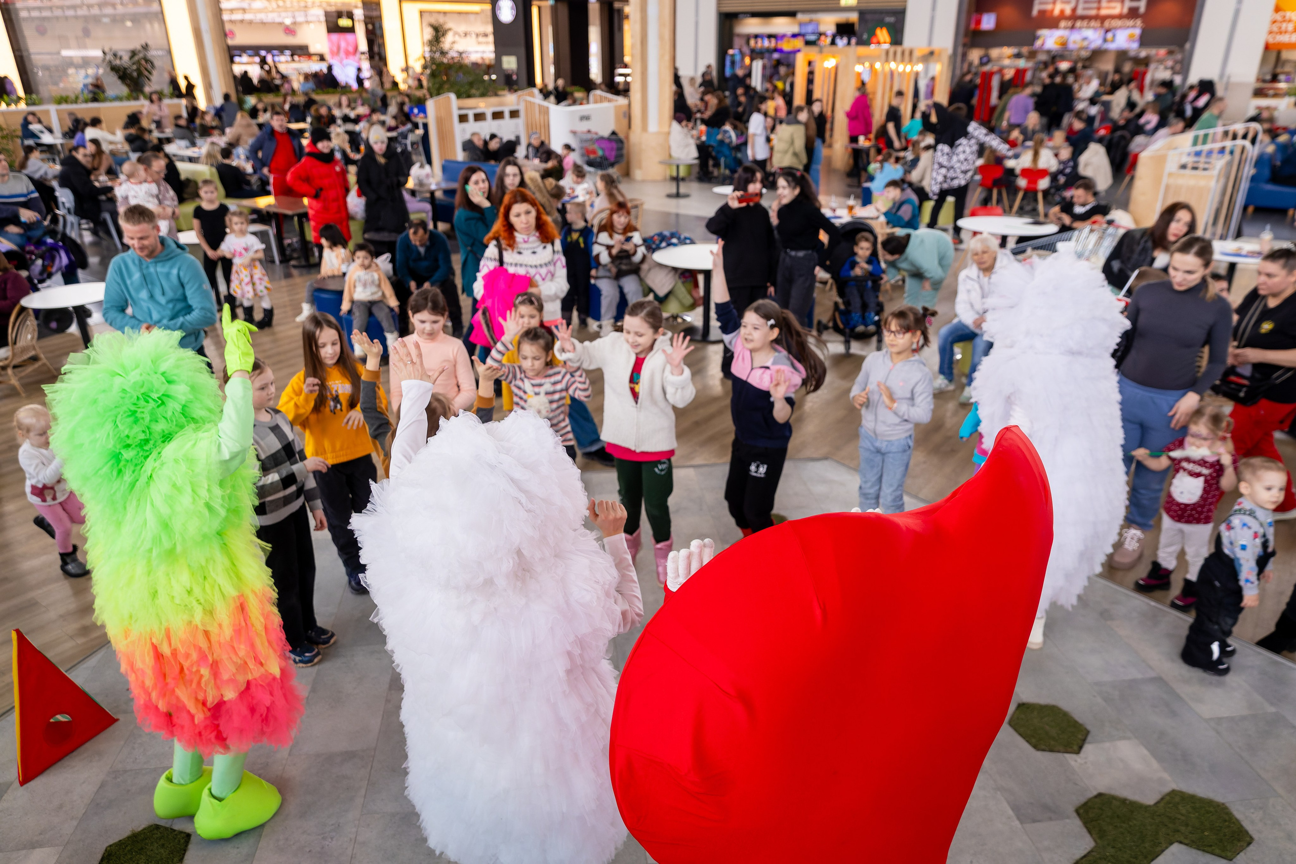 Фото отчет с мероприятия ТЦ Мега 12 лет. Фотограф в Самаре Максим Тырин
