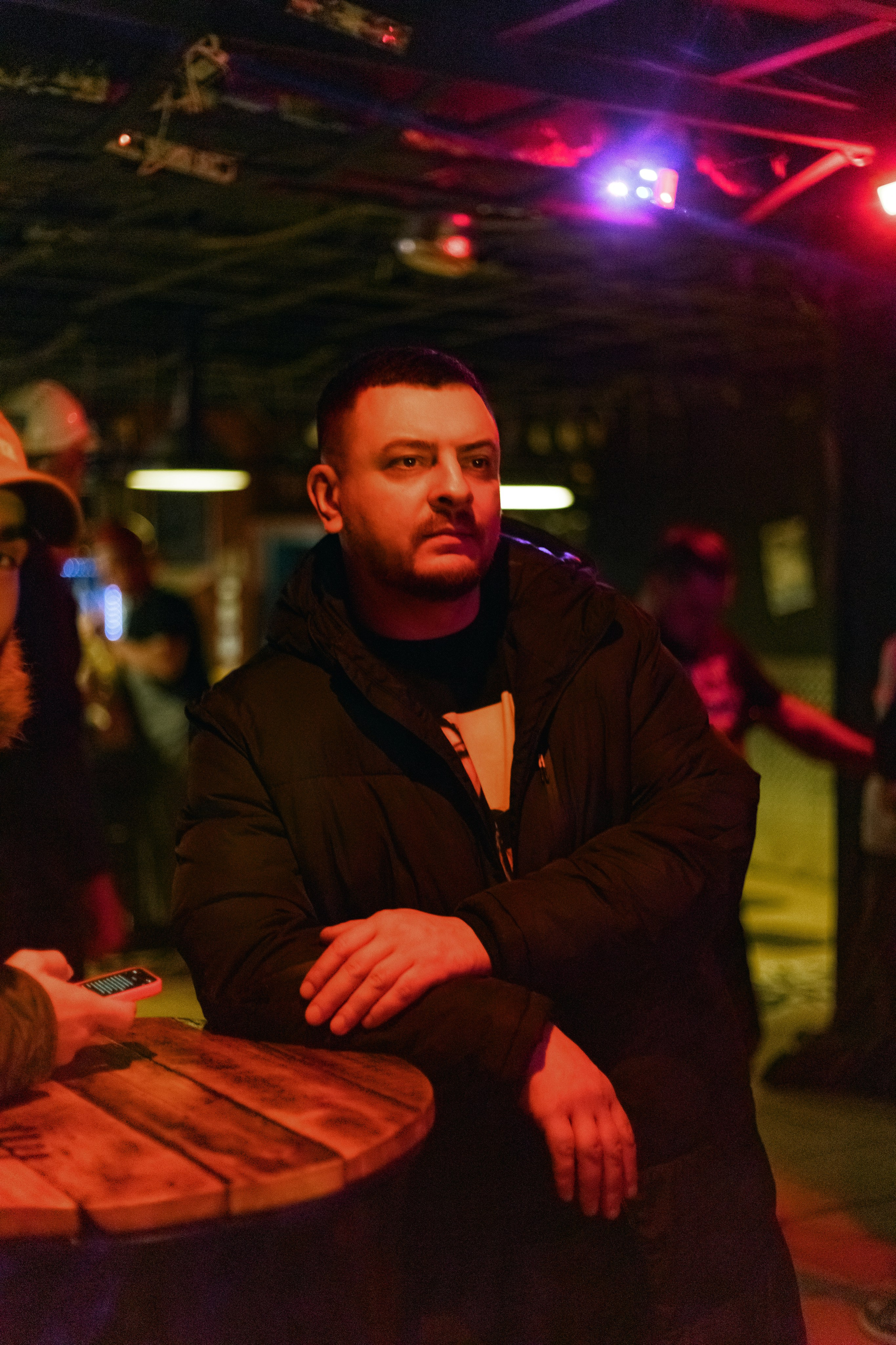 Бэкстейдж со съёмок фильма «Третья смена». Фотограф Александр Закадычный | Таганрог