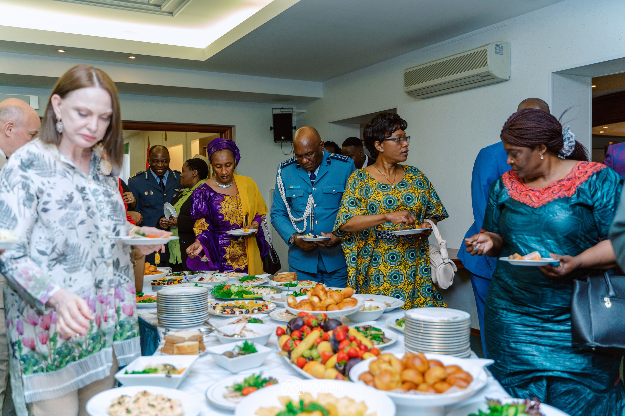 Burundi Indepence Celebration. Photographer based in moscow Peter Tchana