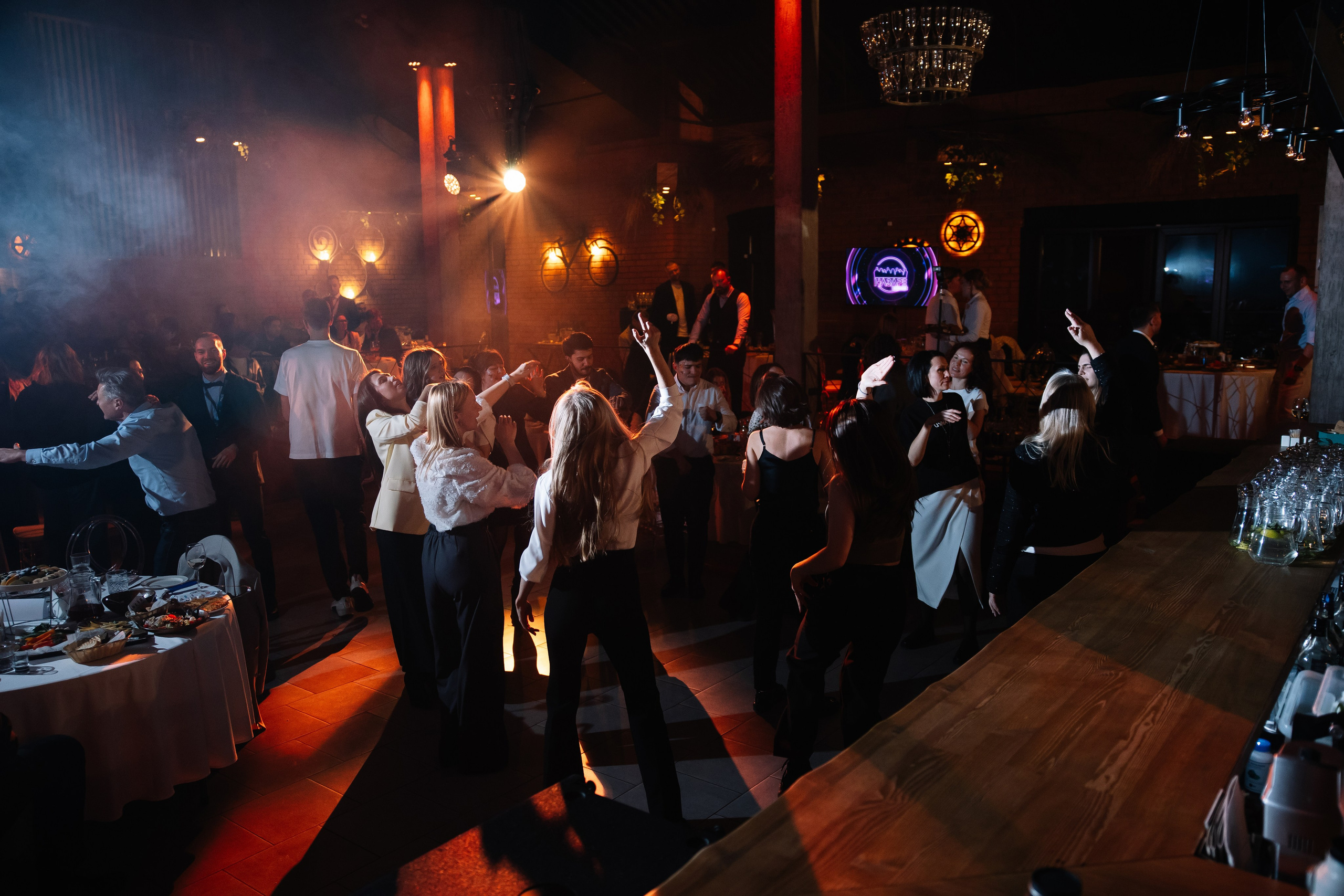 Игры коммерсантов 2025 ГАЗПРОМ. Свадебный фотограф и видеограф в Омске — Виталий и Алёна Орлянд