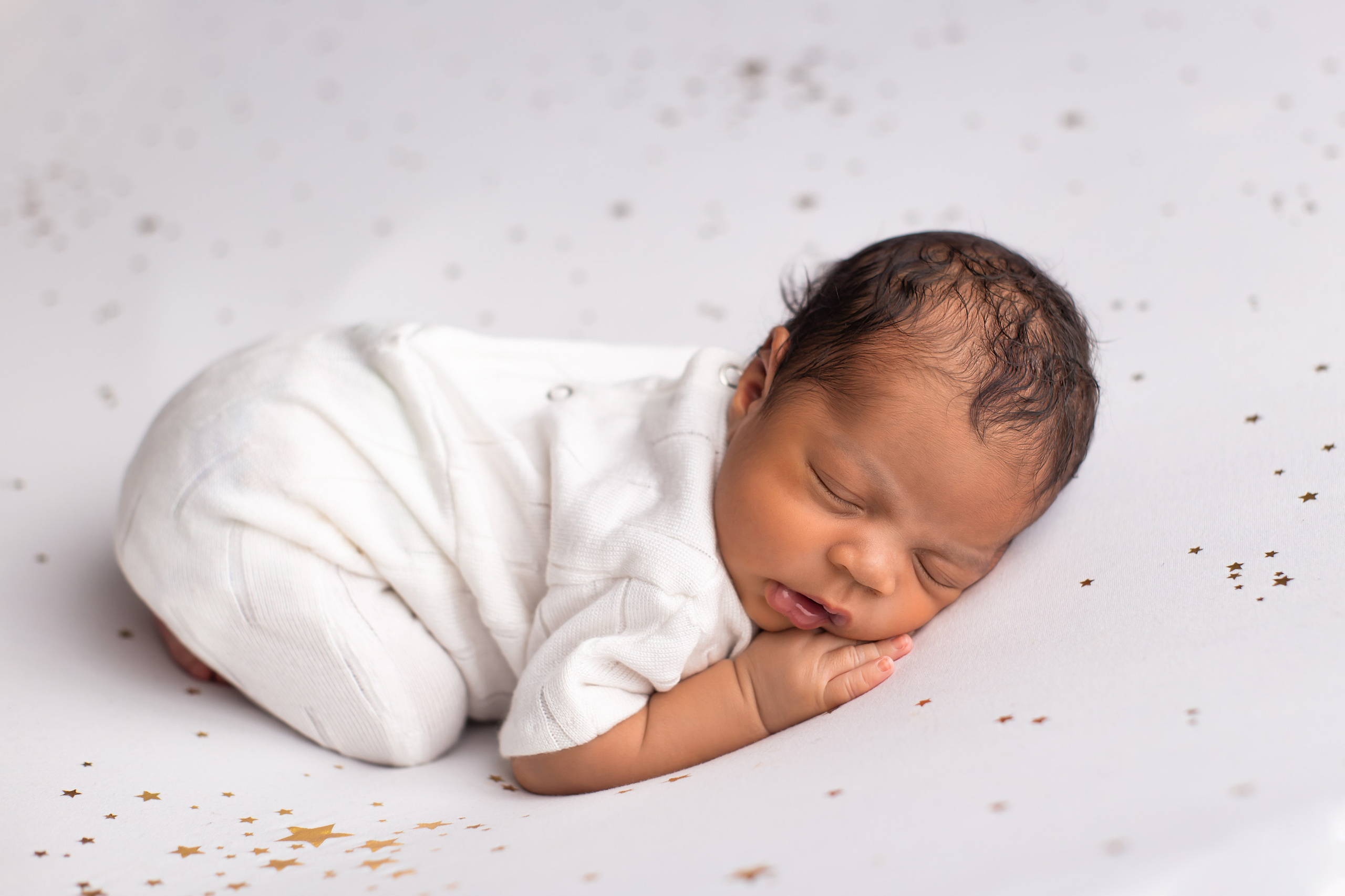 Новорождённые. Оля Март. Фотограф новорождённых город Лида. Фотограф на годик в Лиде