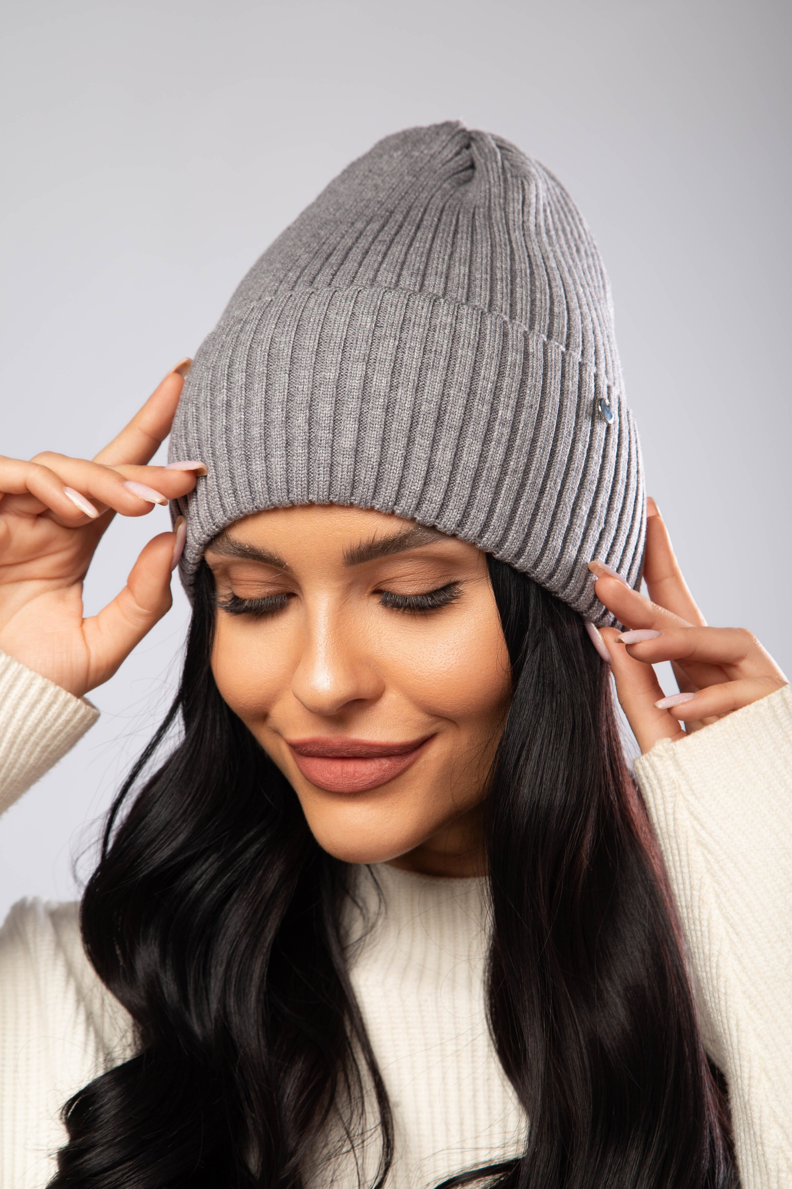 Модельная съемка шапок для брендов в Москве | Фотограф Анна Татаурова. Фотограф Анна Татаурова | Авторская фотосъемка в Москве