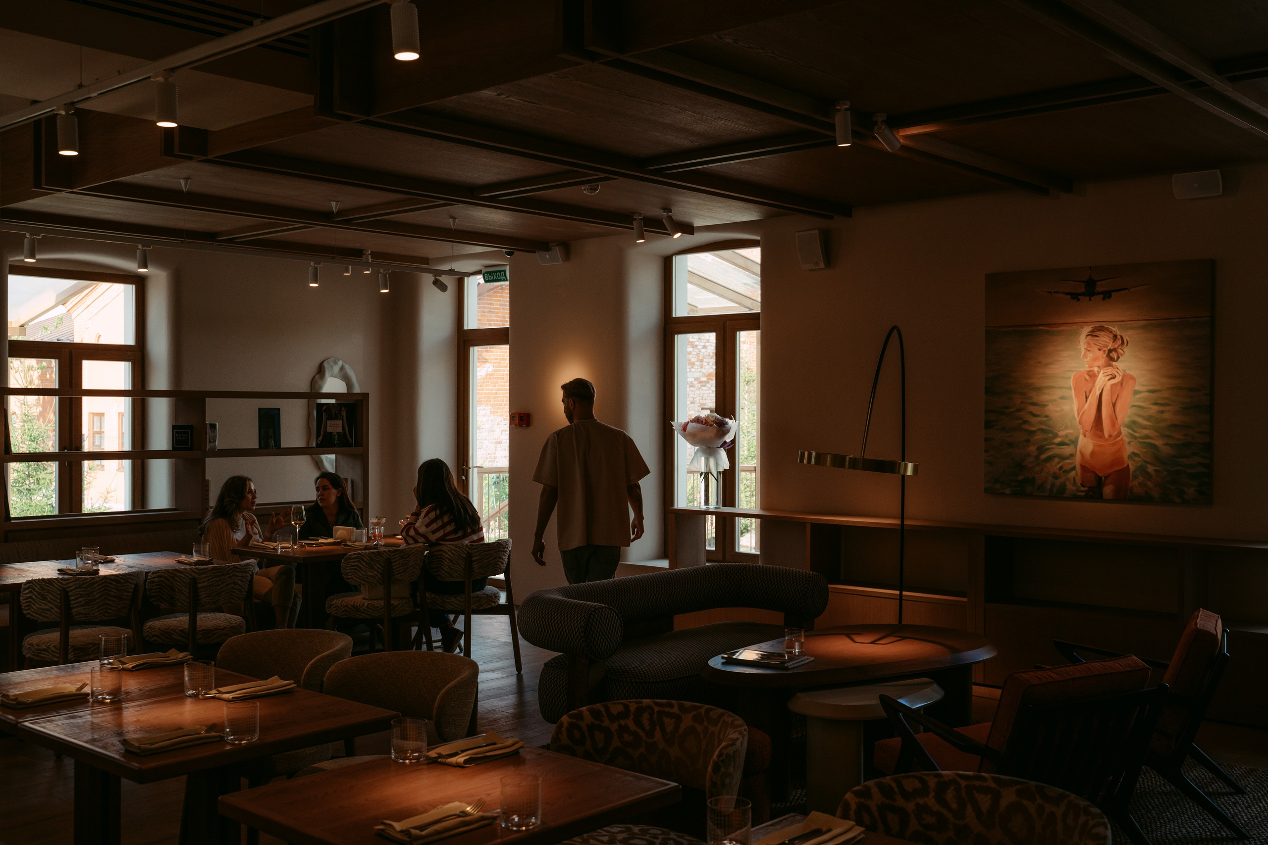 Хорошая девочка / Открытие ресторана в Казани. Саша Копылов, фотограф в Казани