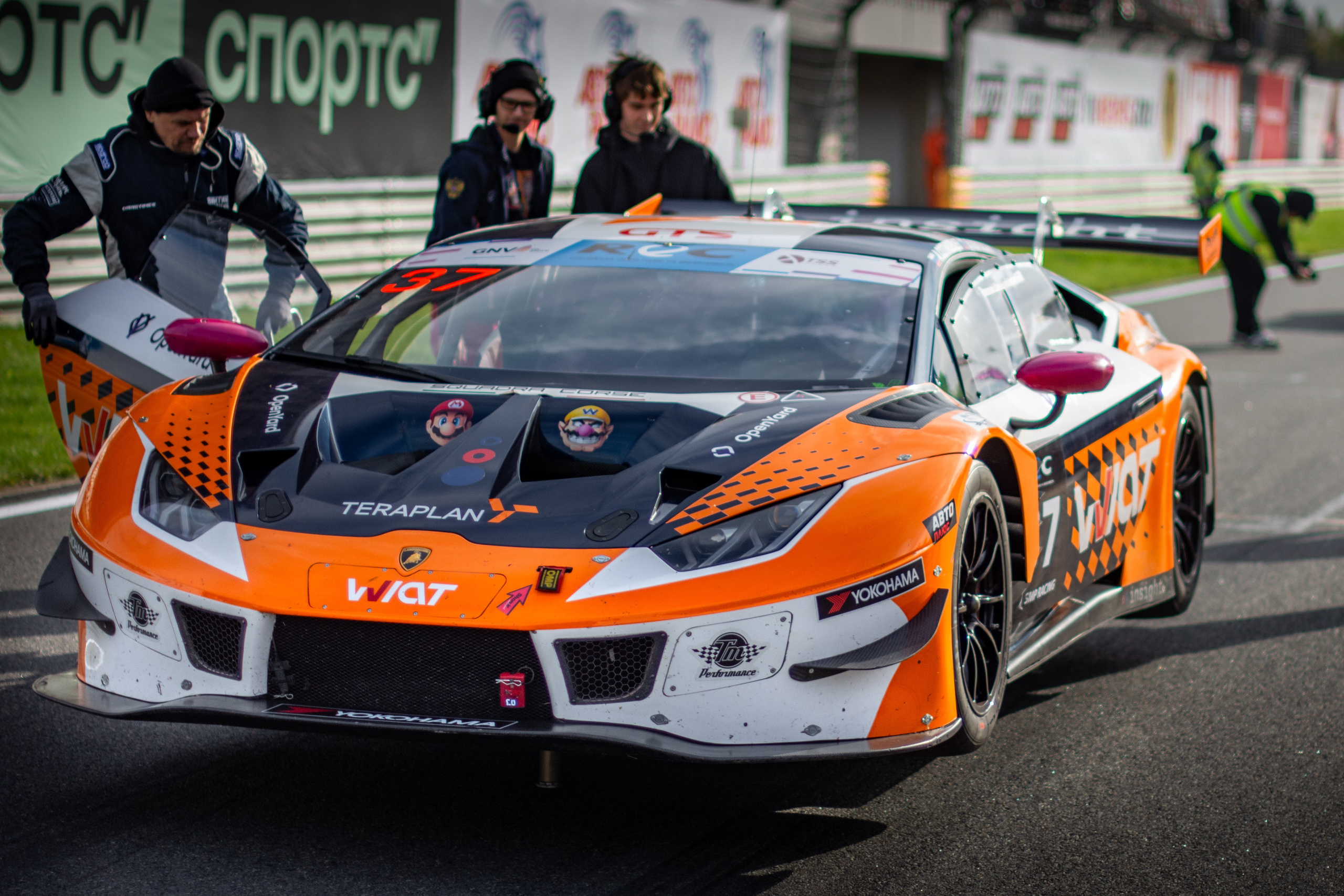 MRW — REC — 04.10.2025. AlexFecto — галереи фотографий