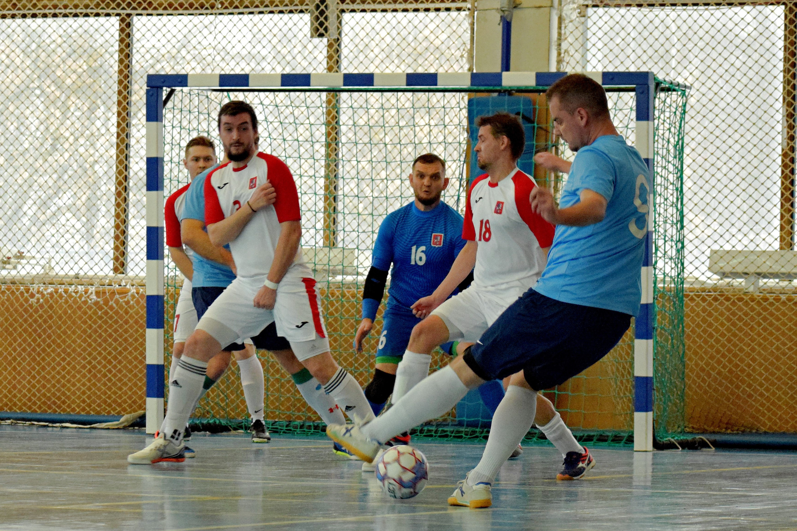 МосСтудФутзал — Студенческая Футзальная Лига. «Фотографии в журналах: максимум жизнеподобия, минимум жизни. "