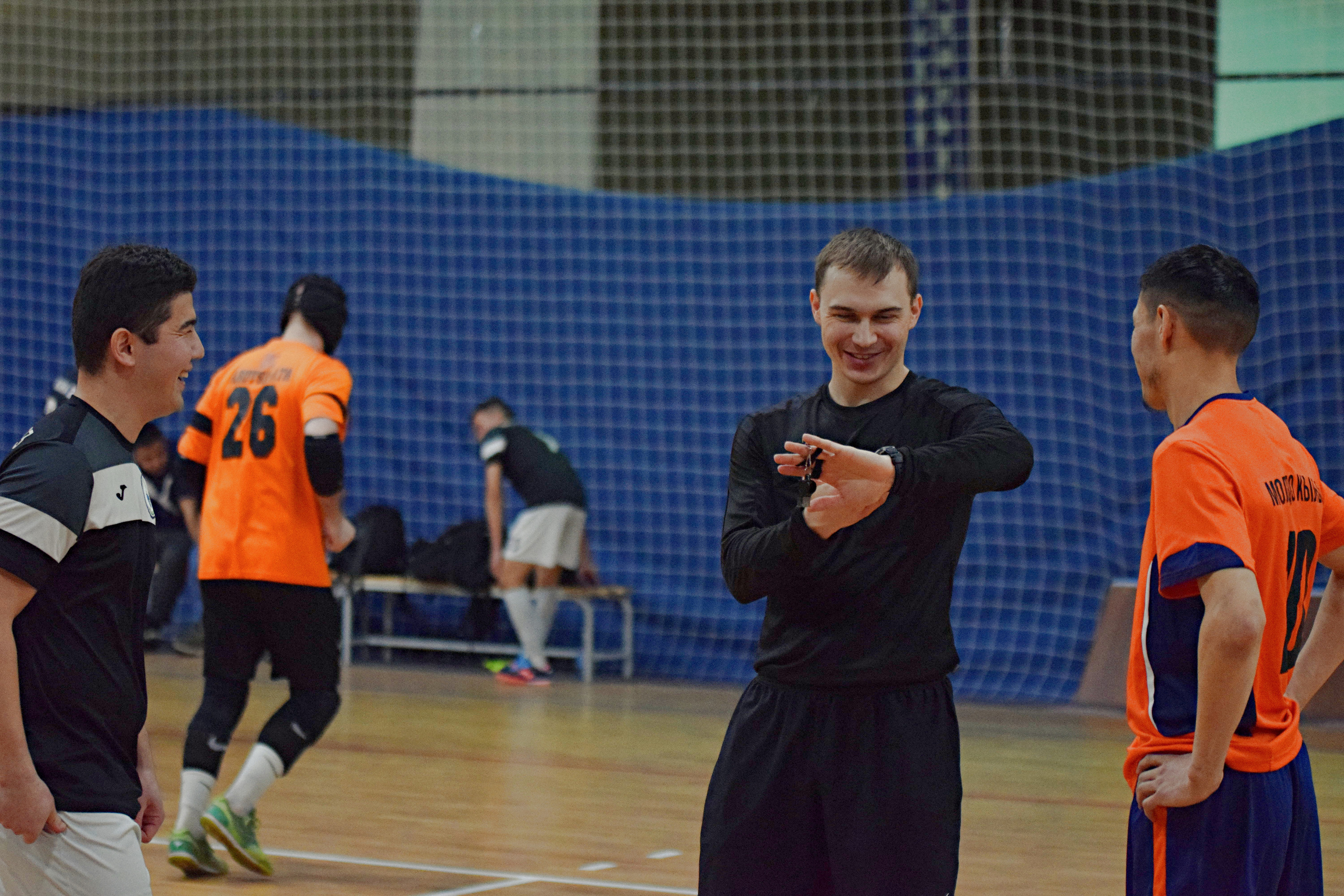 ИМФЛ | Интернациональная Мини-Футбольная Лига. «Фотографии в журналах: максимум жизнеподобия, минимум жизни. "