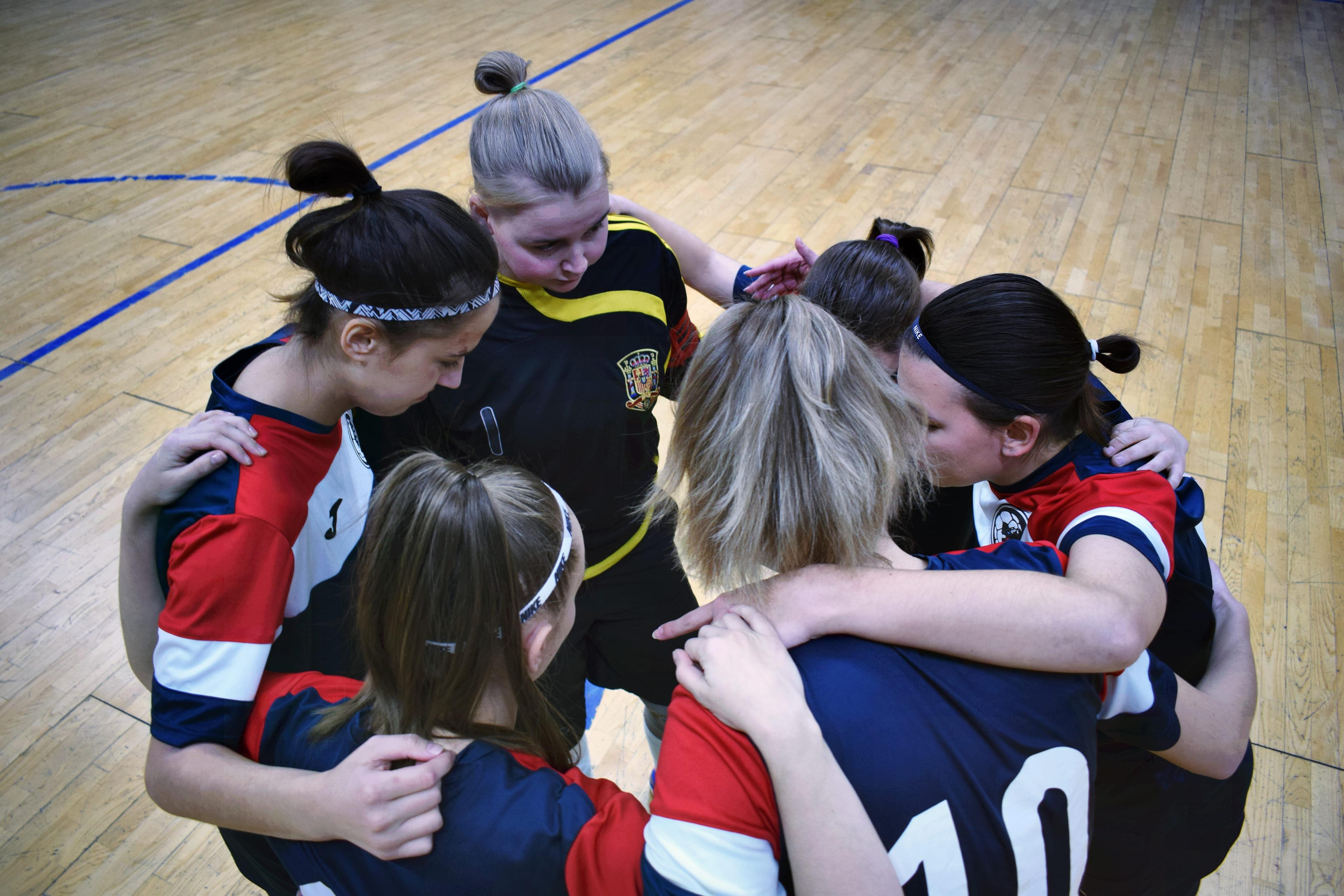 Московский чемпионат по мини-футболу. «Фотографии в журналах: максимум жизнеподобия, минимум жизни. "