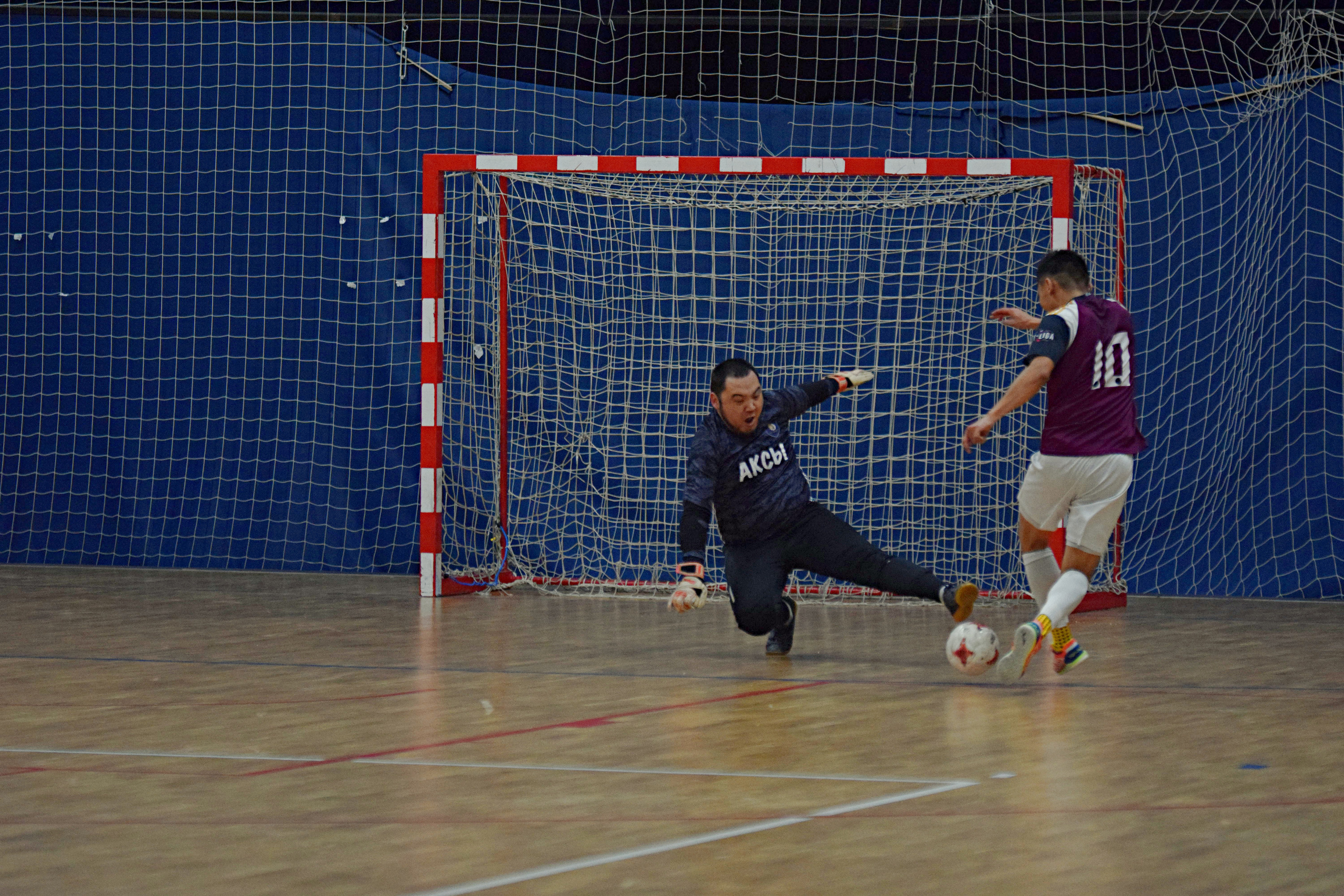 ИМФЛ | Интернациональная Мини-Футбольная Лига. «Фотографии в журналах: максимум жизнеподобия, минимум жизни. "