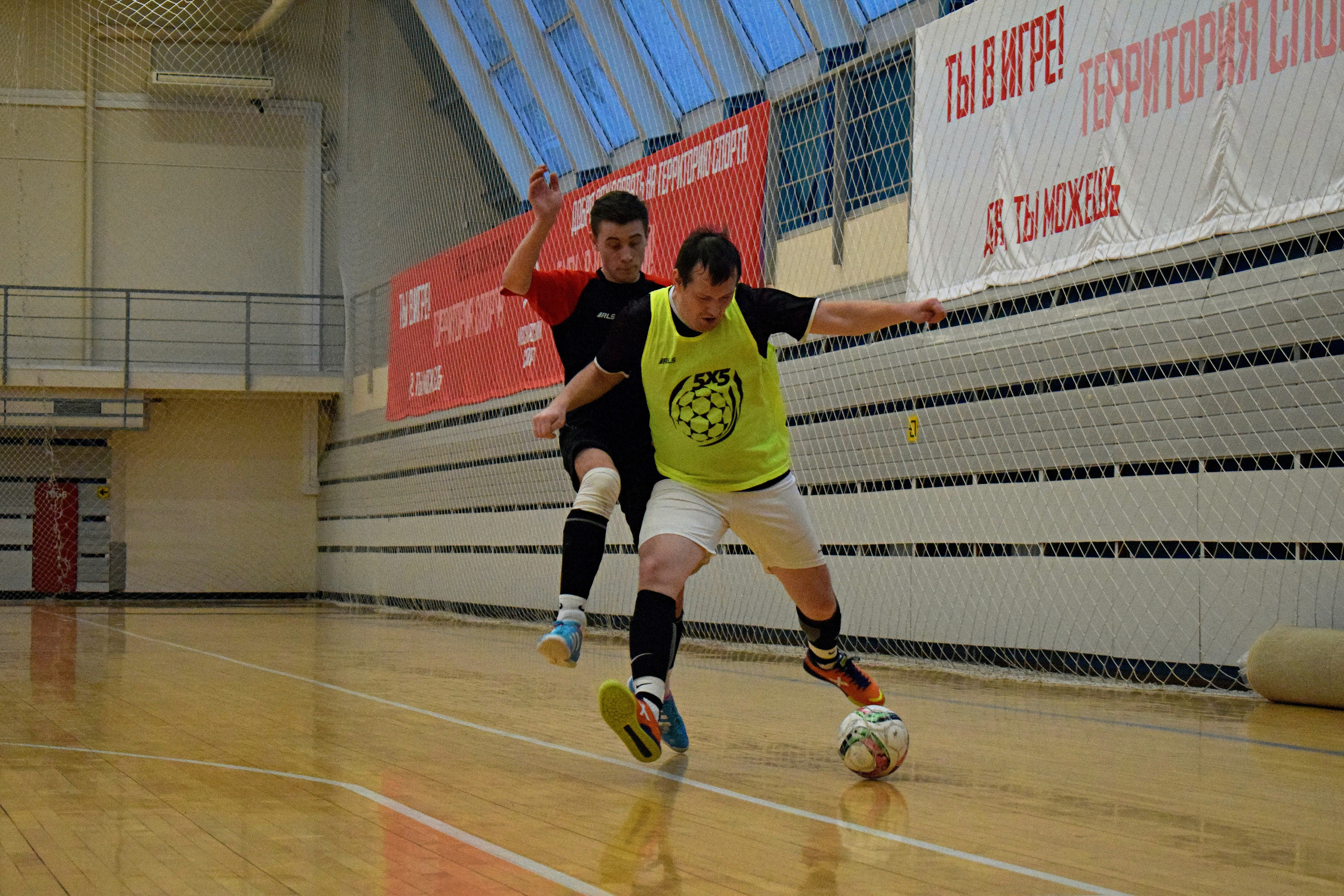 НМЛ|Национальная мини-футбольная лига Москвы. «Фотографии в журналах: максимум жизнеподобия, минимум жизни. "