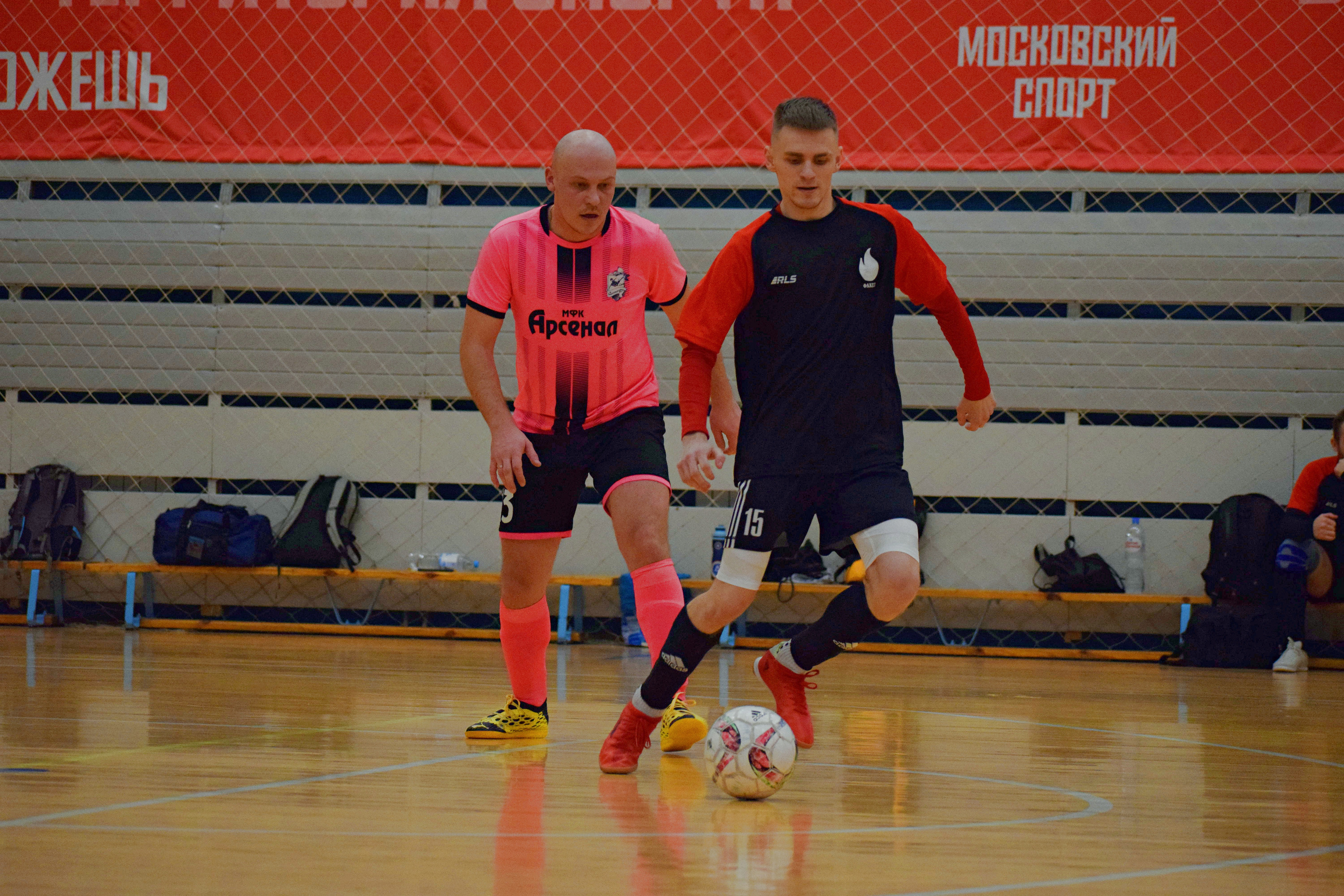 НМЛ|Национальная мини-футбольная лига Москвы. «Фотографии в журналах: максимум жизнеподобия, минимум жизни. "