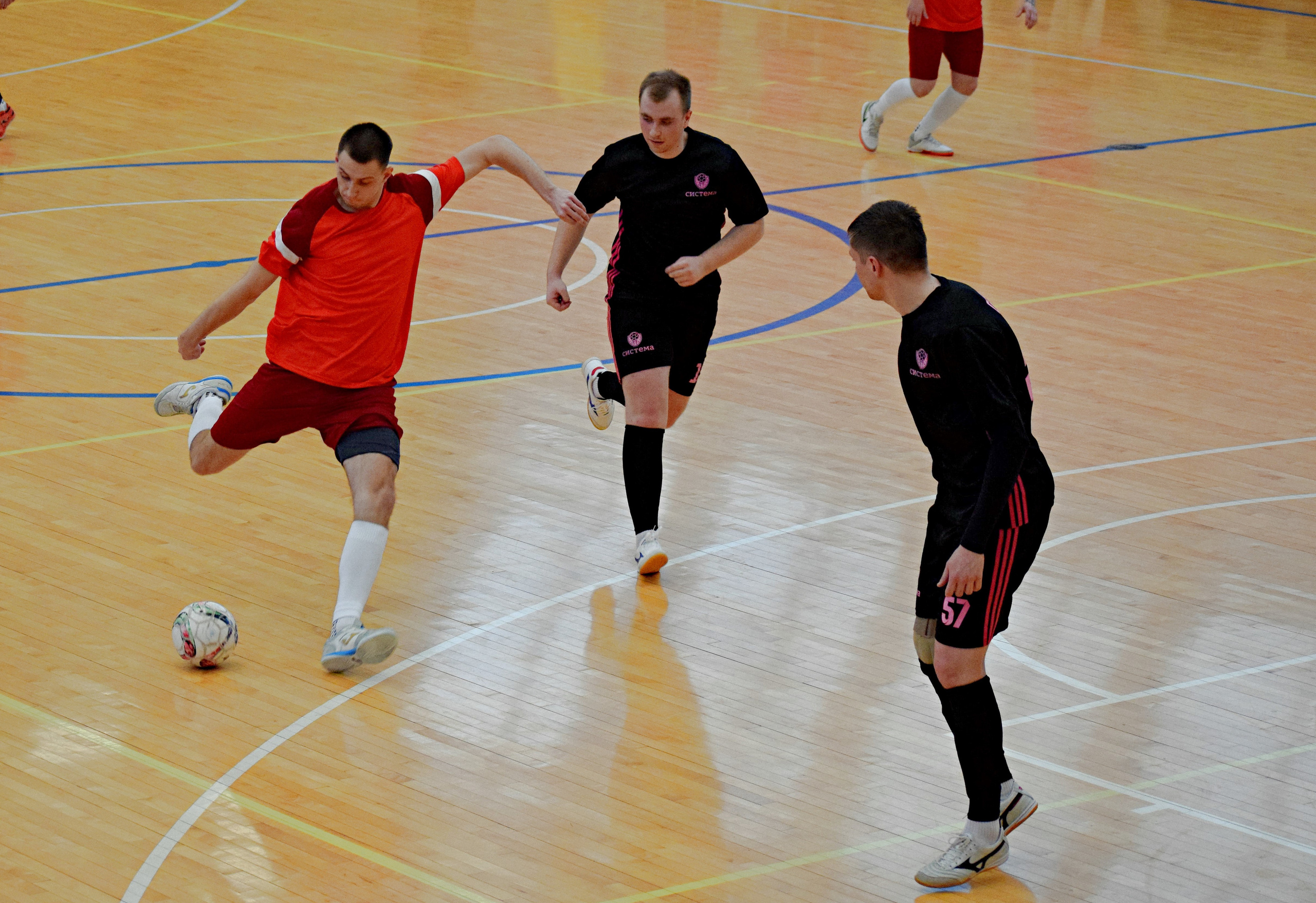 НМЛ|Национальная мини-футбольная лига Москвы. «Фотографии в журналах: максимум жизнеподобия, минимум жизни. "